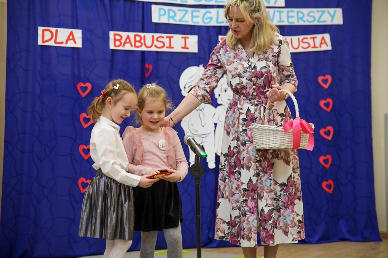 Zdjęcie w galerii na portalu naszraciborz.pl: XX Przegląd Wierszy dla Babusi i Dziadziusia w Przedszkolu nr 15 wiadomości z regionu