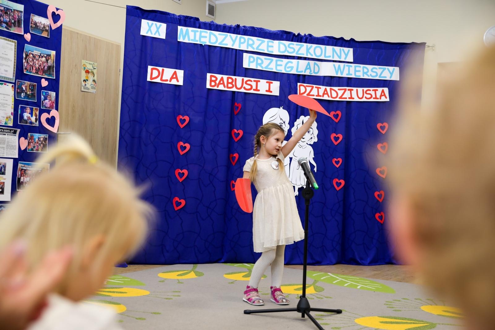 Zdjęcie w galerii na portalu naszraciborz.pl: XX Przegląd Wierszy dla Babusi i Dziadziusia w Przedszkolu nr 15 wiadomości z regionu