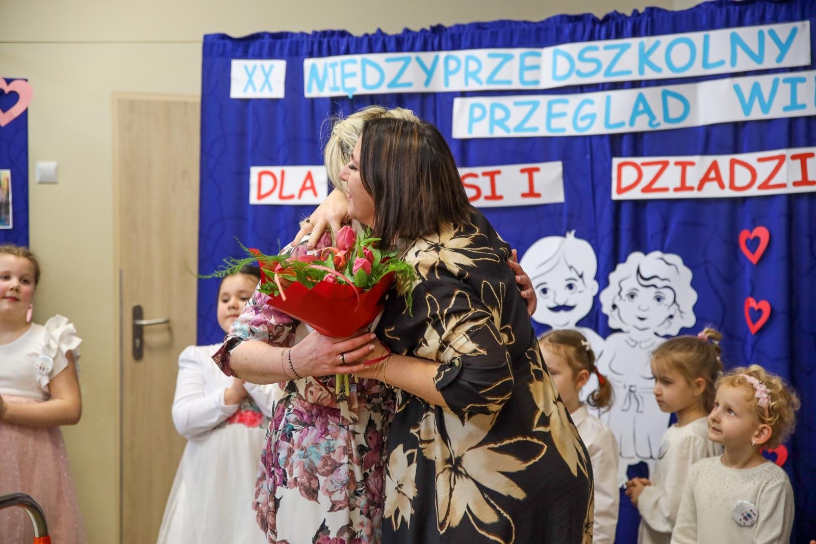 Zdjęcie w galerii na portalu naszraciborz.pl: XX Przegląd Wierszy dla Babusi i Dziadziusia w Przedszkolu nr 15 wiadomości z regionu