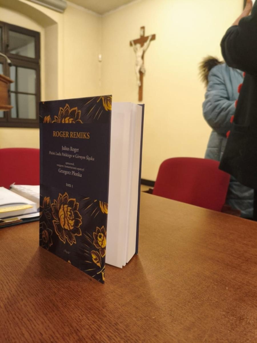 Zdjęcie w galerii na portalu naszraciborz.pl: Premiera serii o Juliuszu Rogerze w Rudach wiadomości z regionu