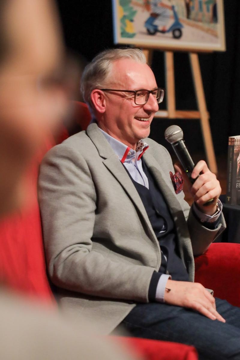 Zdjęcie w galerii na portalu naszraciborz.pl: Dan Brown historii sztuki – spotkanie w Punkt z Grzegorzem Krupą wiadomości z regionu