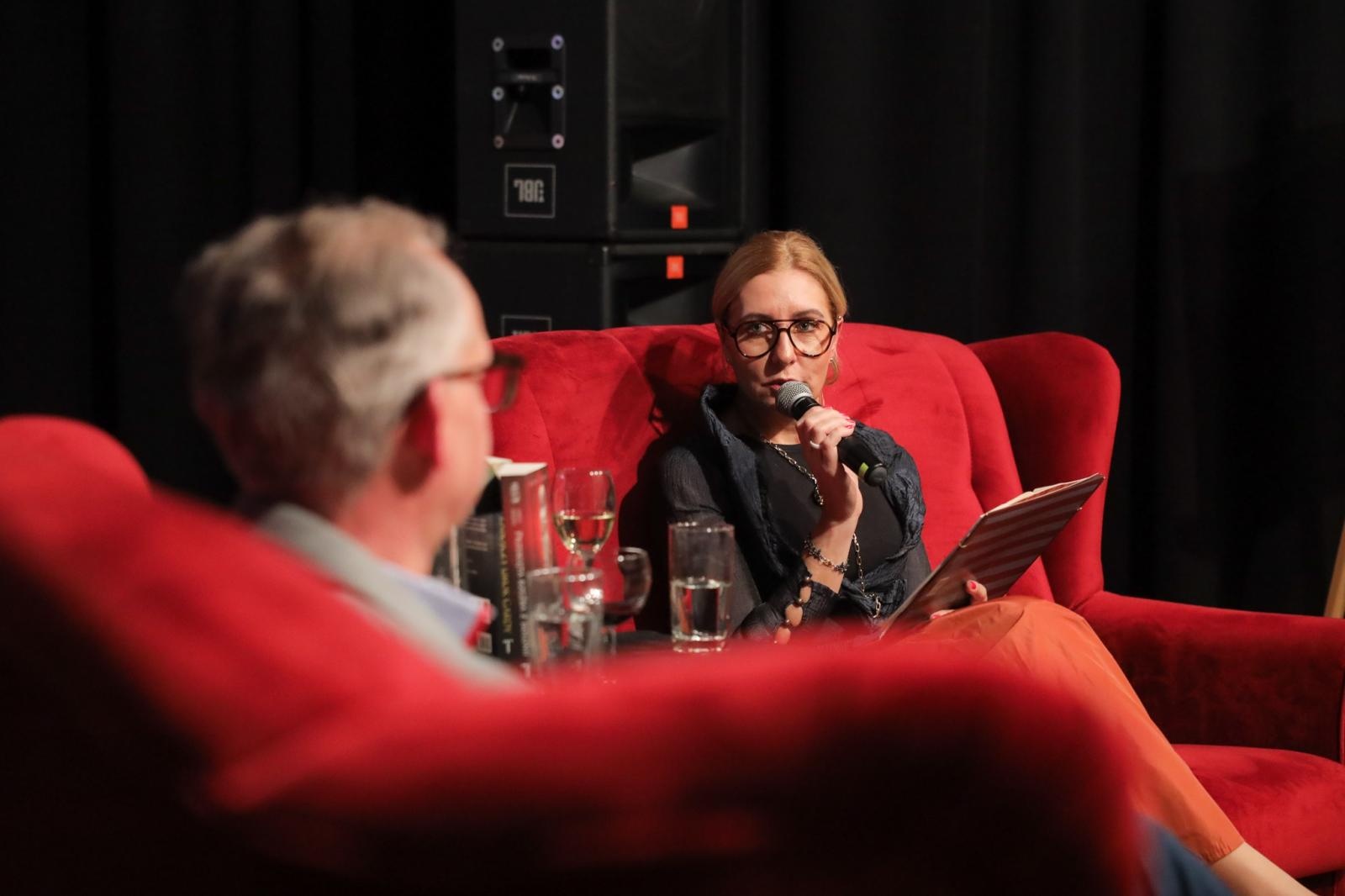 Zdjęcie w galerii na portalu naszraciborz.pl: Dan Brown historii sztuki – spotkanie w Punkt z Grzegorzem Krupą wiadomości z regionu