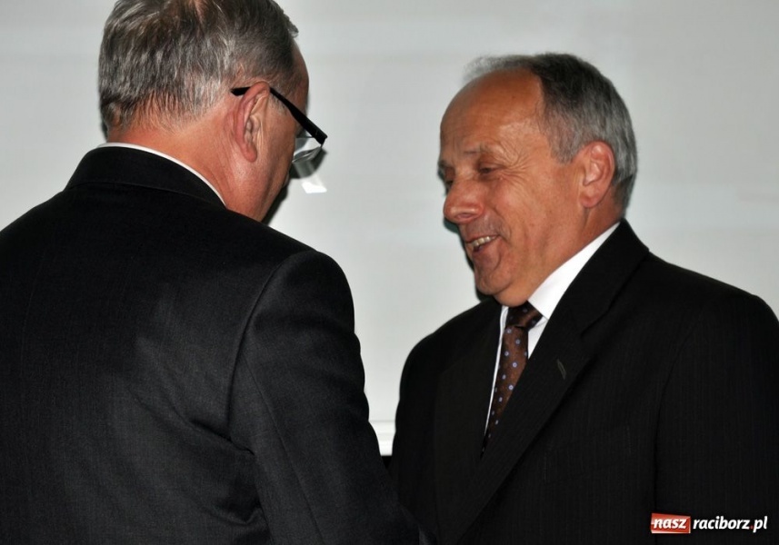 Zdjęcie w galerii na portalu naszraciborz.pl: Filary rozdane. Jesteśmy jak pnioki wiadomości z regionu