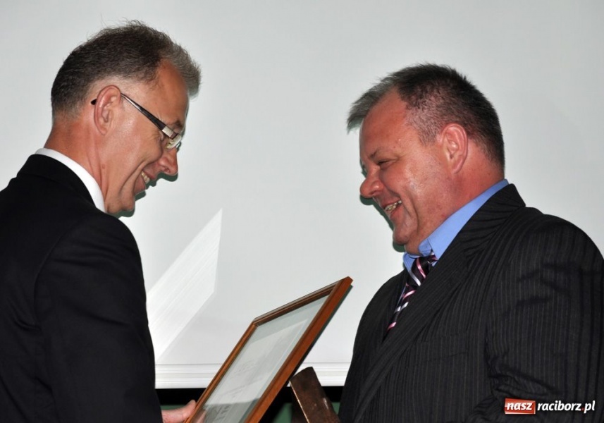 Zdjęcie w galerii na portalu naszraciborz.pl: Filary rozdane. Jesteśmy jak pnioki wiadomości z regionu