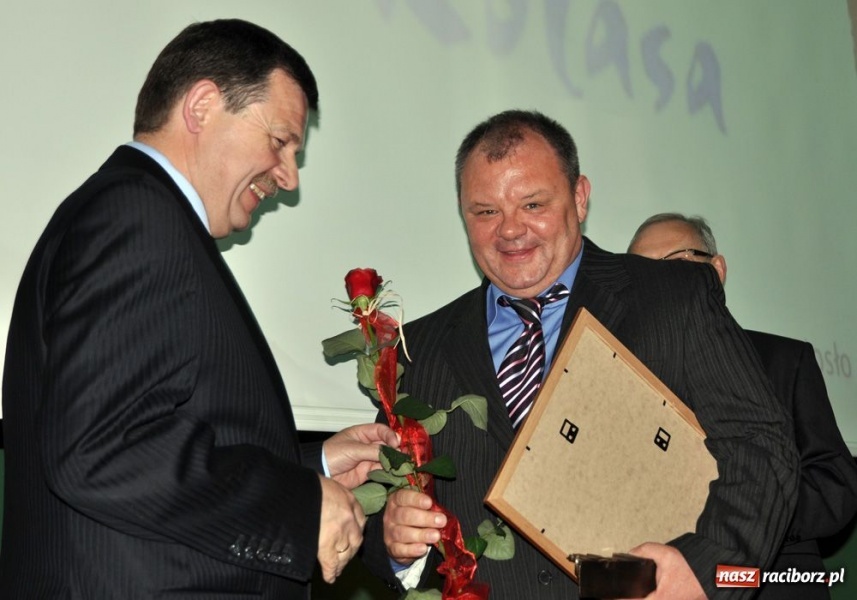 Zdjęcie w galerii na portalu naszraciborz.pl: Filary rozdane. Jesteśmy jak pnioki wiadomości z regionu