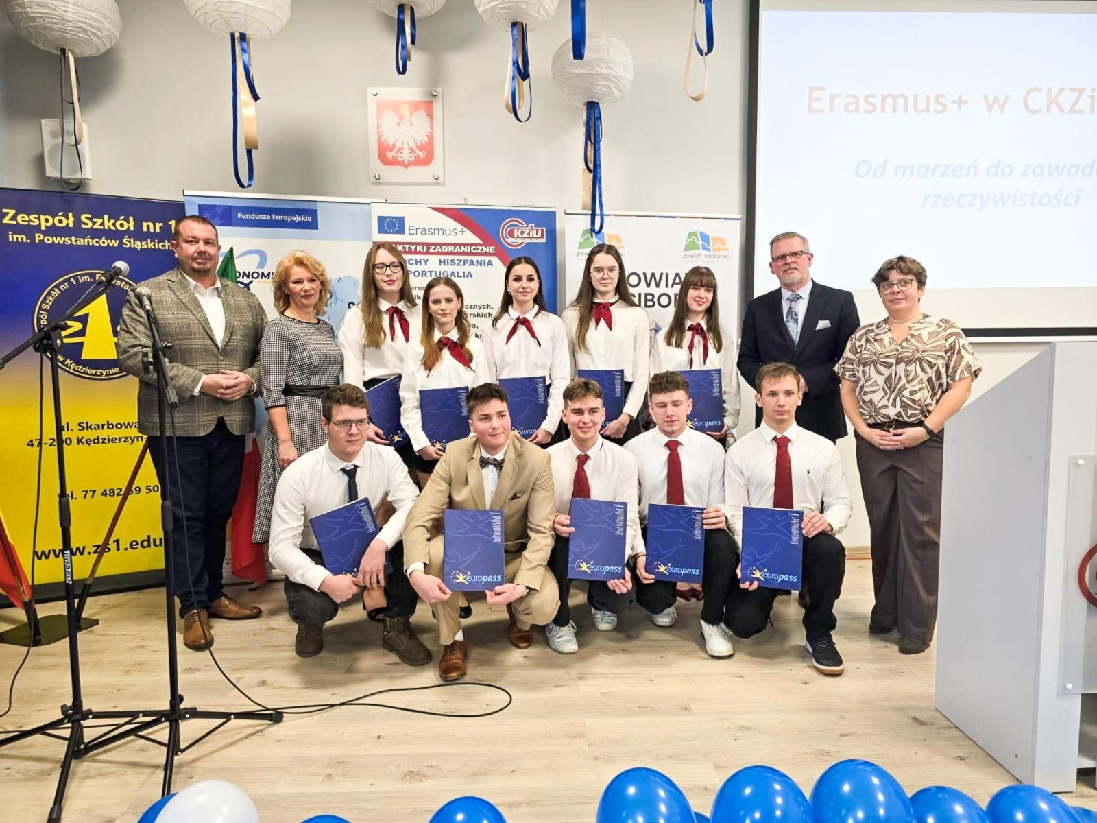 Zdjęcie w galerii na portalu naszraciborz.pl: 10 lat programu Erasmus+ w CKZiU nr 1 w Raciborzu - dekada doświadczeń, która zmienia przyszłość uczniów wiadomości z regionu