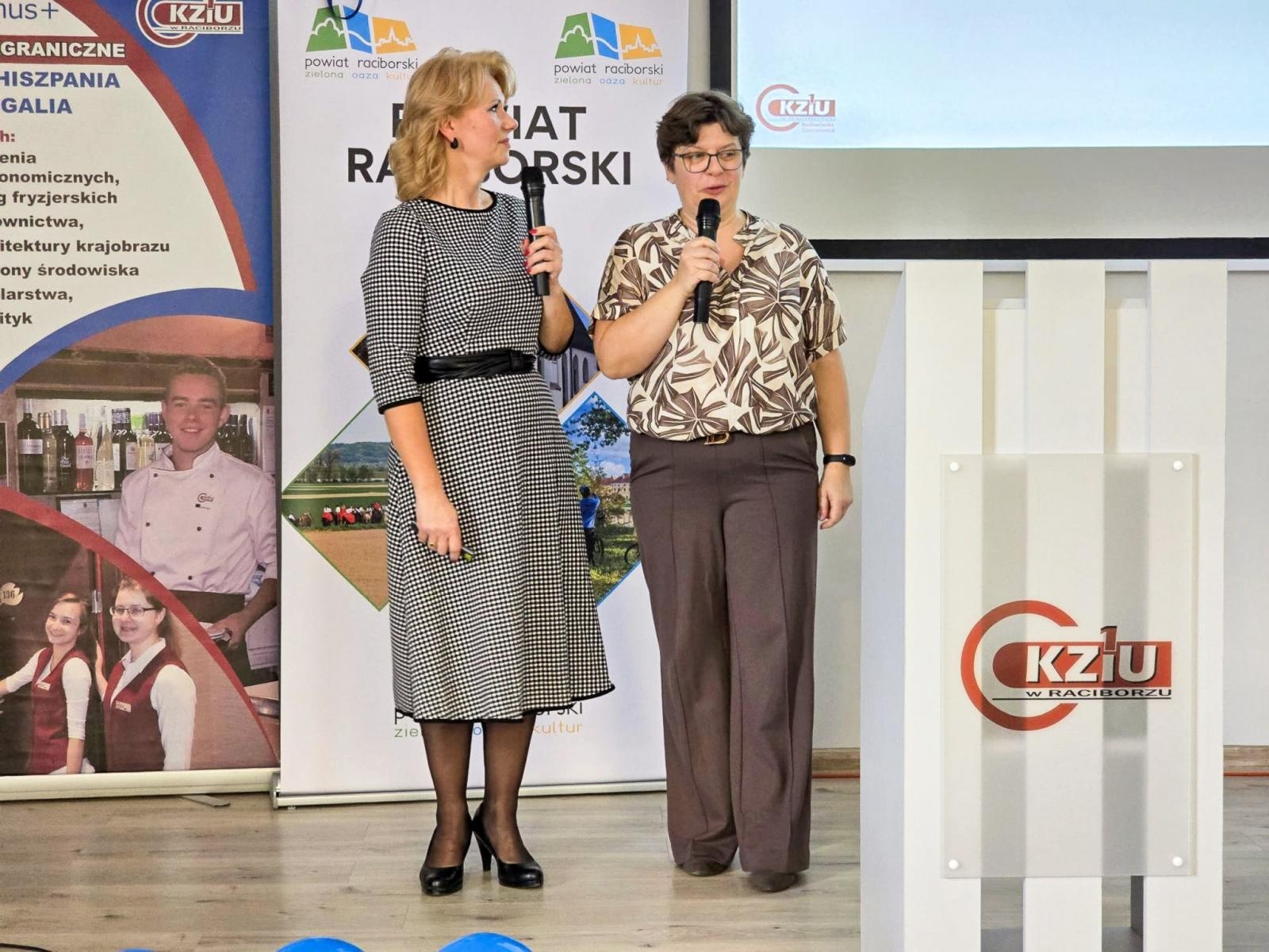 Zdjęcie w galerii na portalu naszraciborz.pl: 10 lat programu Erasmus+ w CKZiU nr 1 w Raciborzu - dekada doświadczeń, która zmienia przyszłość uczniów wiadomości z regionu