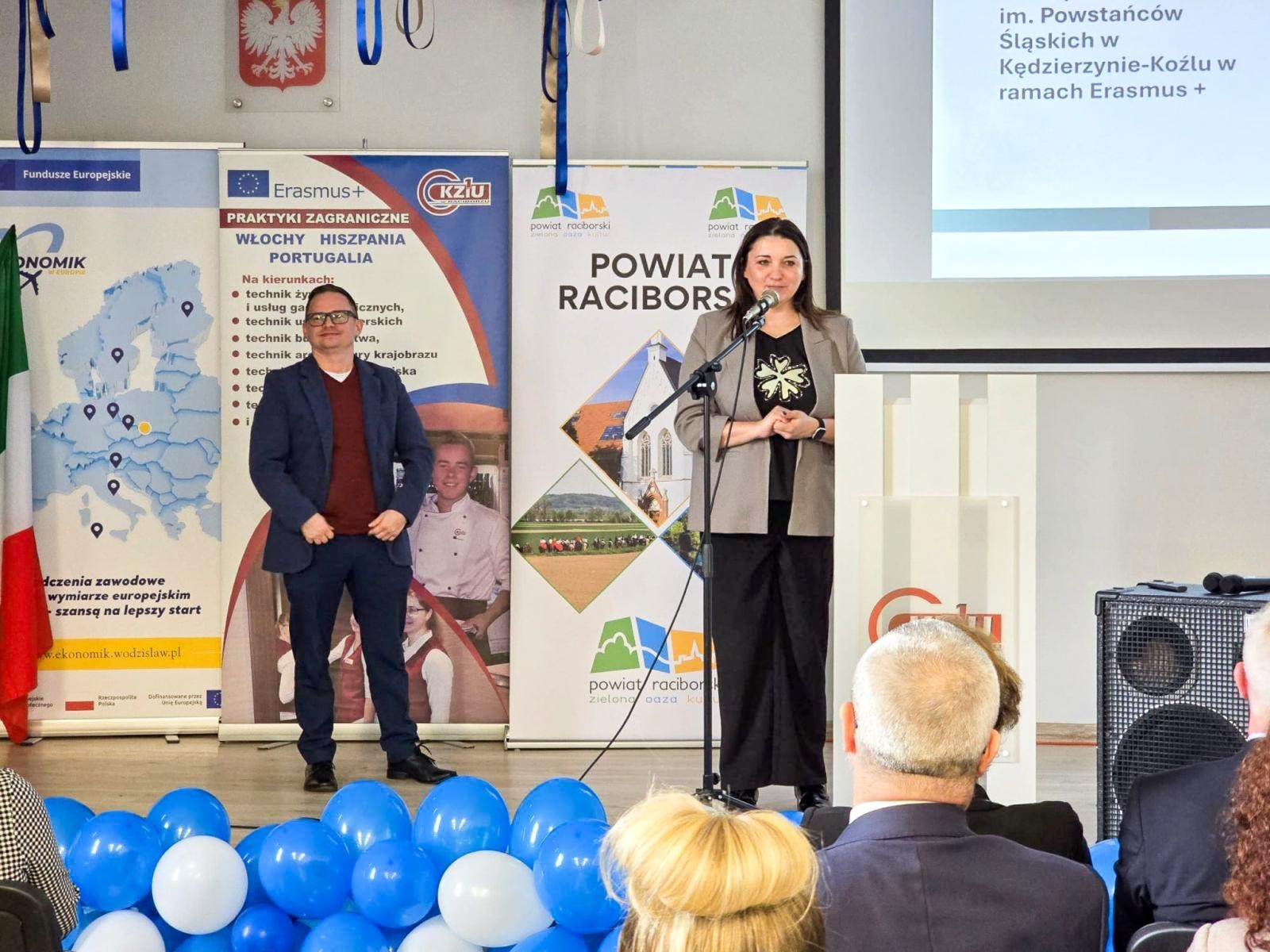 Zdjęcie w galerii na portalu naszraciborz.pl: 10 lat programu Erasmus+ w CKZiU nr 1 w Raciborzu - dekada doświadczeń, która zmienia przyszłość uczniów wiadomości z regionu