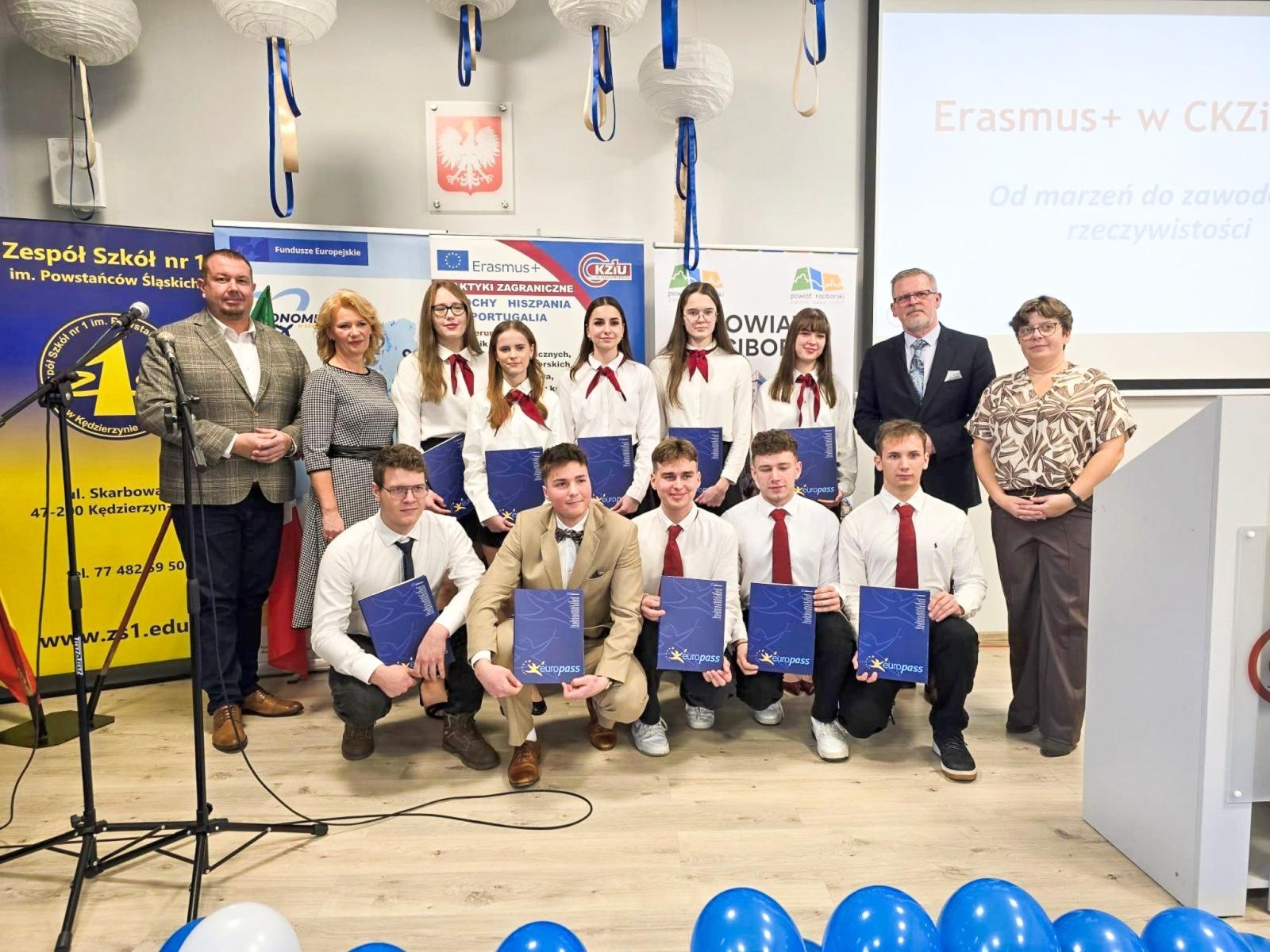 Zdjęcie w galerii na portalu naszraciborz.pl: 10 lat programu Erasmus+ w CKZiU nr 1 w Raciborzu - dekada doświadczeń, która zmienia przyszłość uczniów wiadomości z regionu