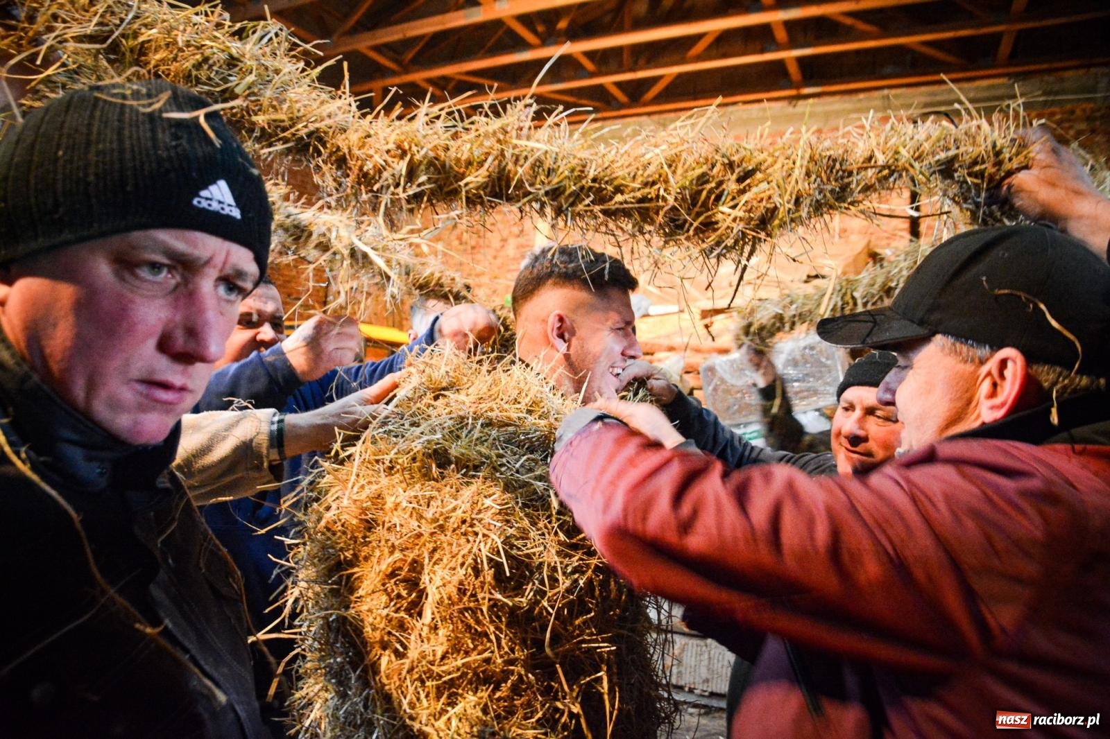 Zdjęcie w galerii na portalu naszraciborz.pl: TANZBÄR w Samborowicach: Miś z zagranicy i wielki debiut Francesco [FOTO i WIDEO] wiadomości z regionu