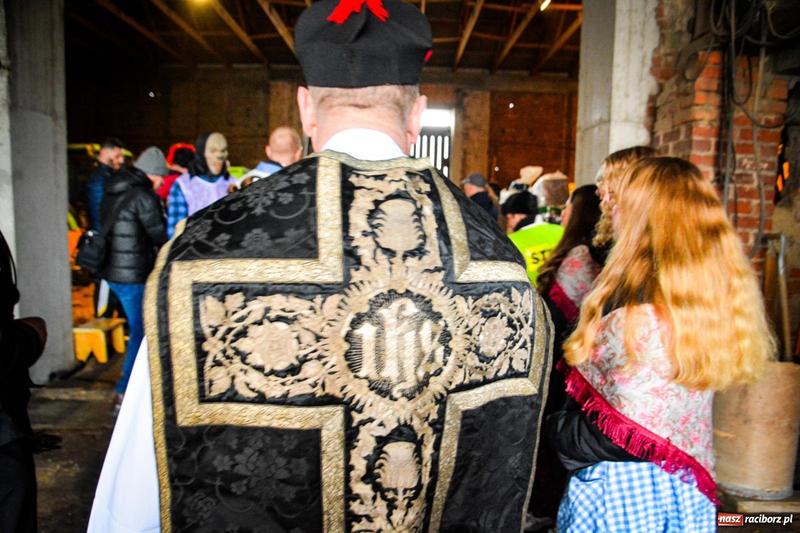 Zdjęcie w galerii na portalu naszraciborz.pl: TANZBÄR w Samborowicach: Miś z zagranicy i wielki debiut Francesco [FOTO i WIDEO] wiadomości z regionu