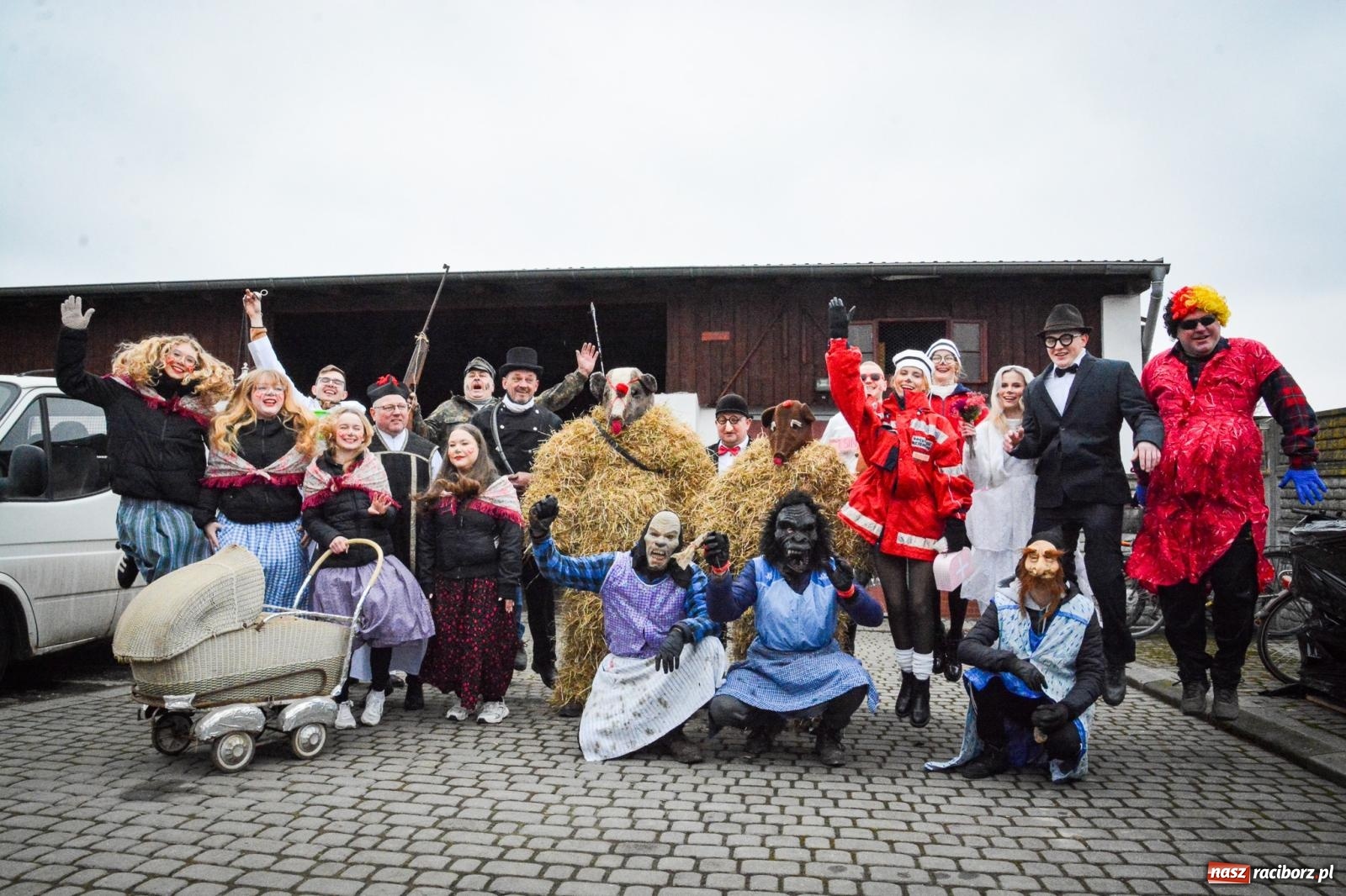 Zdjęcie w galerii na portalu naszraciborz.pl: TANZBÄR w Samborowicach: Miś z zagranicy i wielki debiut Francesco [FOTO i WIDEO] wiadomości z regionu