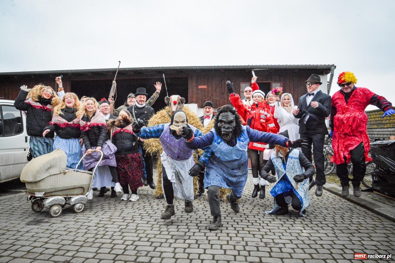 Zdjęcie w galerii na portalu naszraciborz.pl: TANZBÄR w Samborowicach: Miś z zagranicy i wielki debiut Francesco [FOTO i WIDEO] wiadomości z regionu