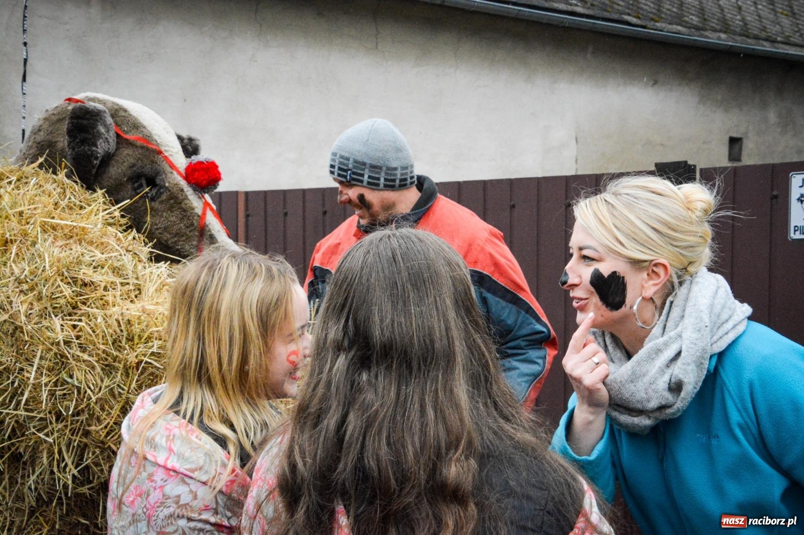 Zdjęcie w galerii na portalu naszraciborz.pl: TANZBÄR w Samborowicach: Miś z zagranicy i wielki debiut Francesco [FOTO i WIDEO] wiadomości z regionu
