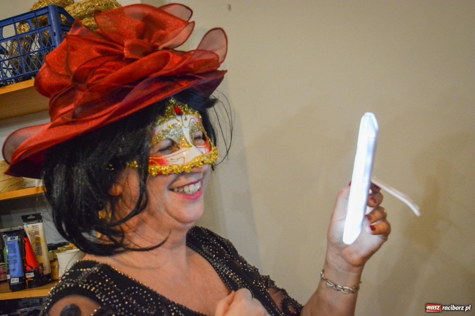 Zdjęcie w galerii na portalu naszraciborz.pl: Pogrzebanie basa 2026 w Krzanowicach. Tradycja wpisana w kulturę morawską nie ginie [FOTO i WIDEO] wiadomości z regionu