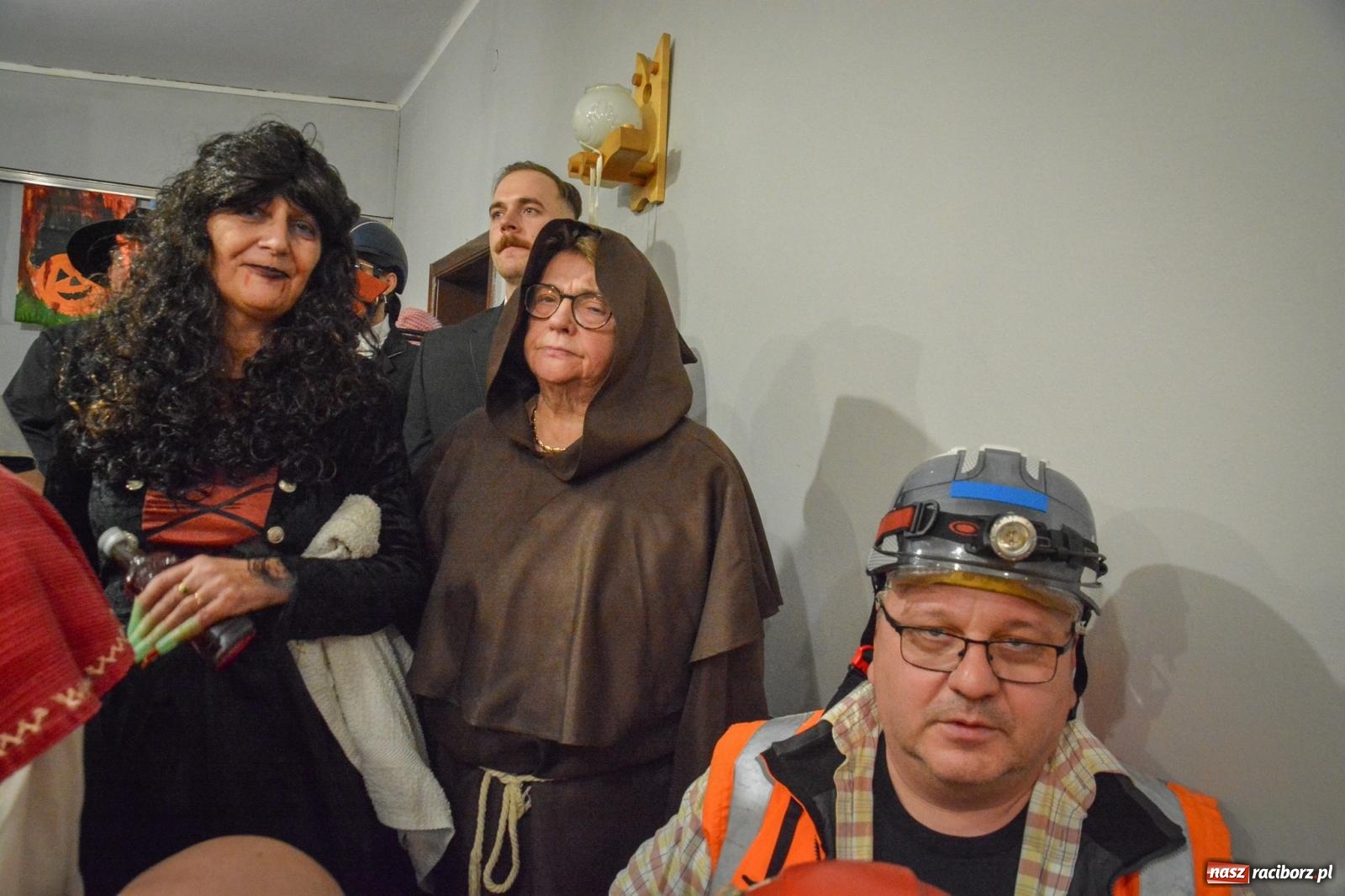 Zdjęcie w galerii na portalu naszraciborz.pl: Pogrzebanie basa 2026 w Krzanowicach. Tradycja wpisana w kulturę morawską nie ginie [FOTO i WIDEO] wiadomości z regionu