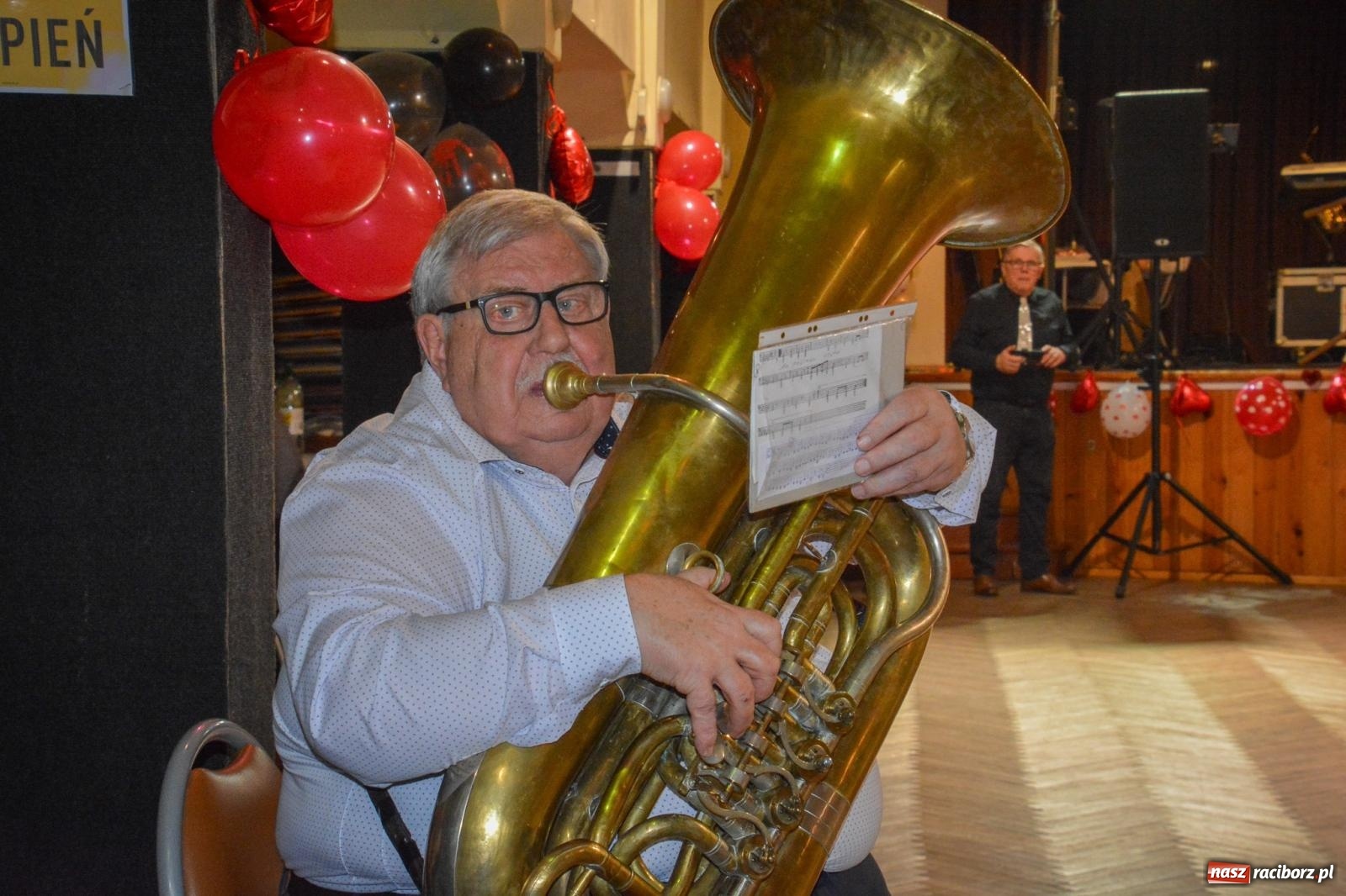 Zdjęcie w galerii na portalu naszraciborz.pl: Pogrzebanie basa 2026 w Krzanowicach. Tradycja wpisana w kulturę morawską nie ginie [FOTO i WIDEO] wiadomości z regionu