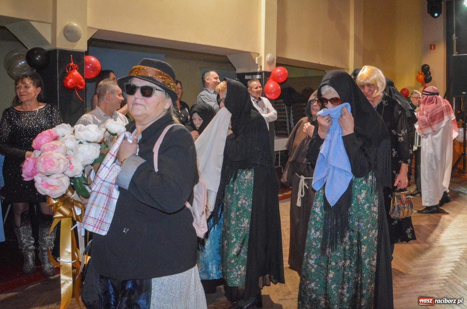 Zdjęcie w galerii na portalu naszraciborz.pl: Pogrzebanie basa 2026 w Krzanowicach. Tradycja wpisana w kulturę morawską nie ginie [FOTO i WIDEO] wiadomości z regionu