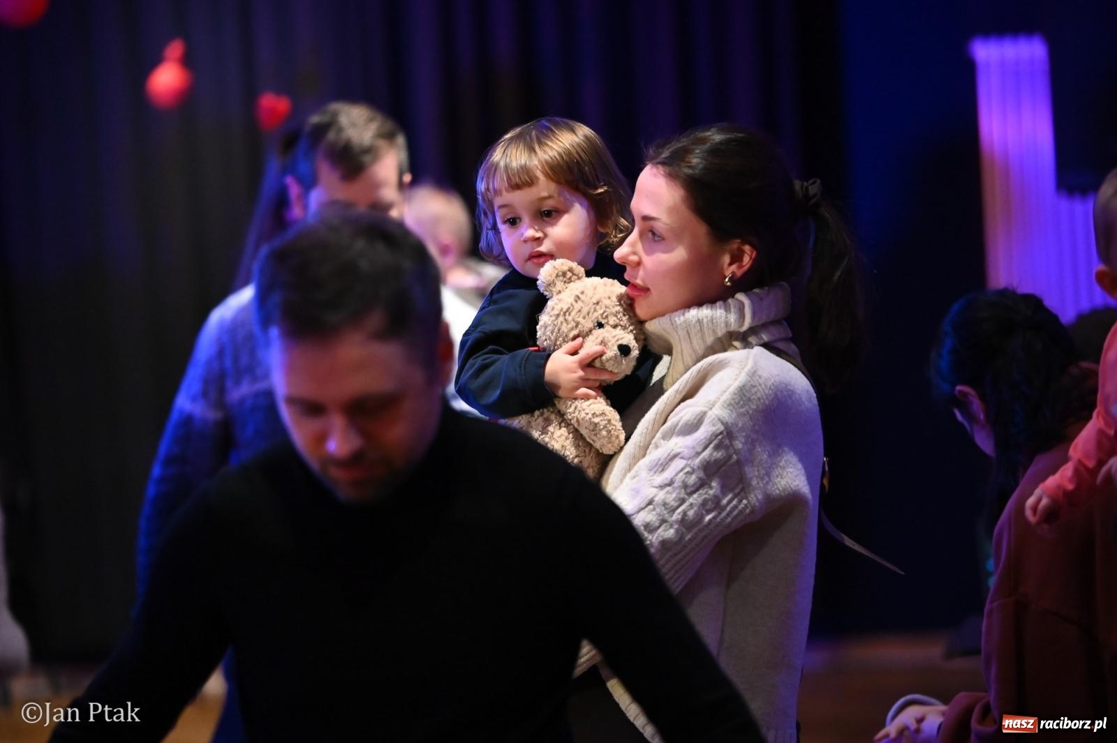 Zdjęcie w galerii na portalu naszraciborz.pl: Złota rybka porwała maluchy w krainę dźwięku [FOTO i WIDEO] wiadomości z regionu