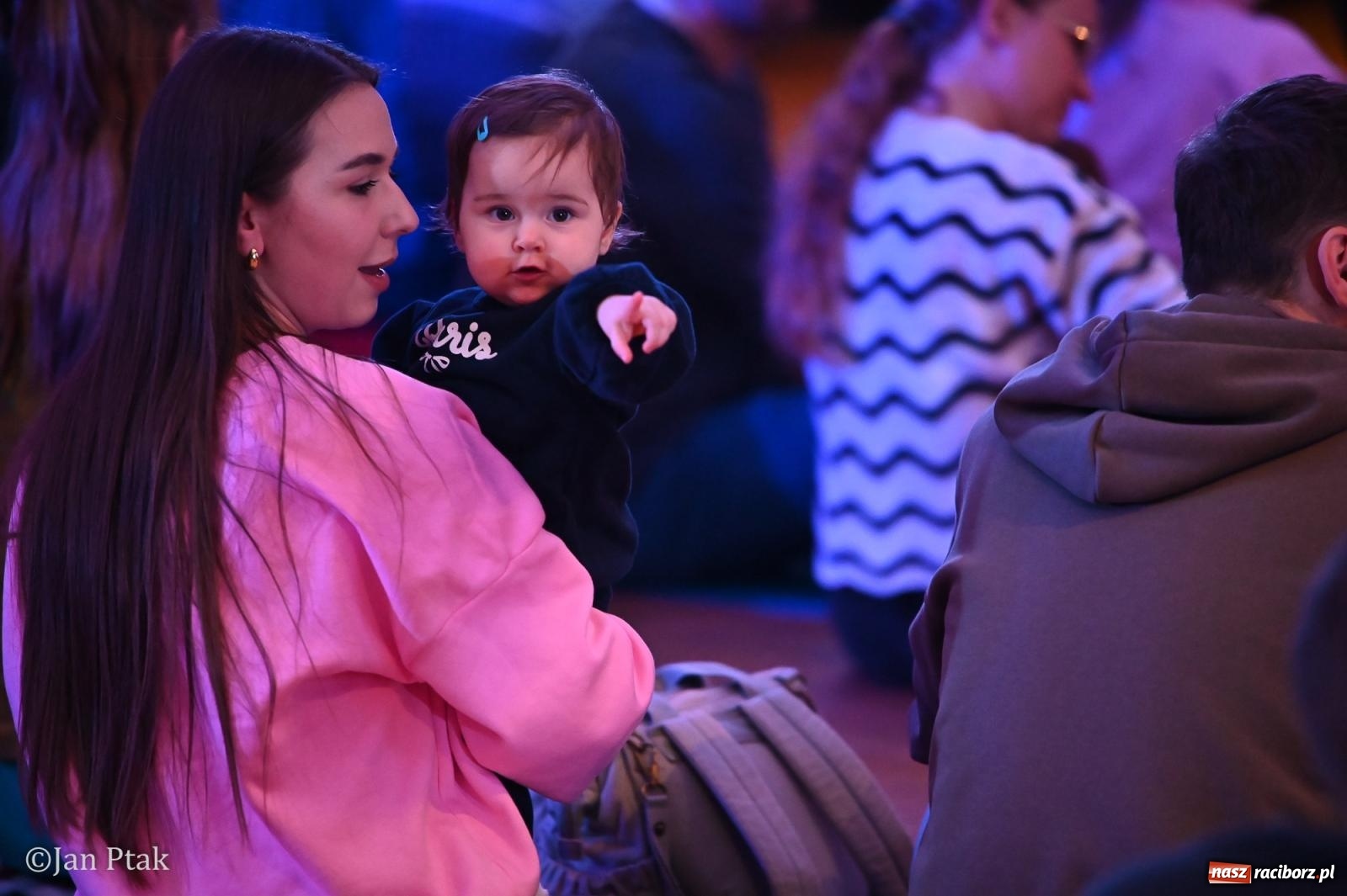 Zdjęcie w galerii na portalu naszraciborz.pl: Złota rybka porwała maluchy w krainę dźwięku [FOTO i WIDEO] wiadomości z regionu