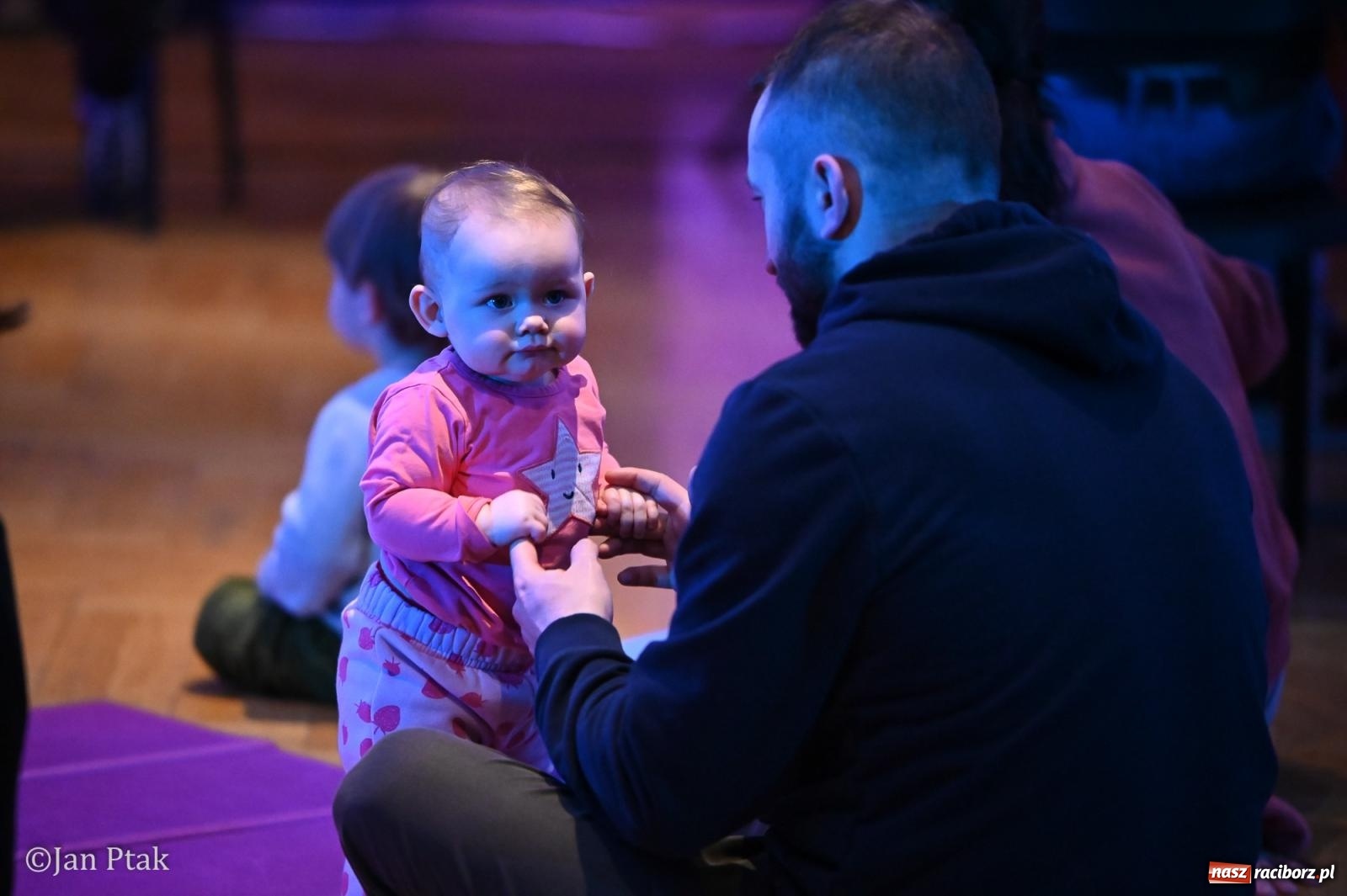 Zdjęcie w galerii na portalu naszraciborz.pl: Złota rybka porwała maluchy w krainę dźwięku [FOTO i WIDEO] wiadomości z regionu