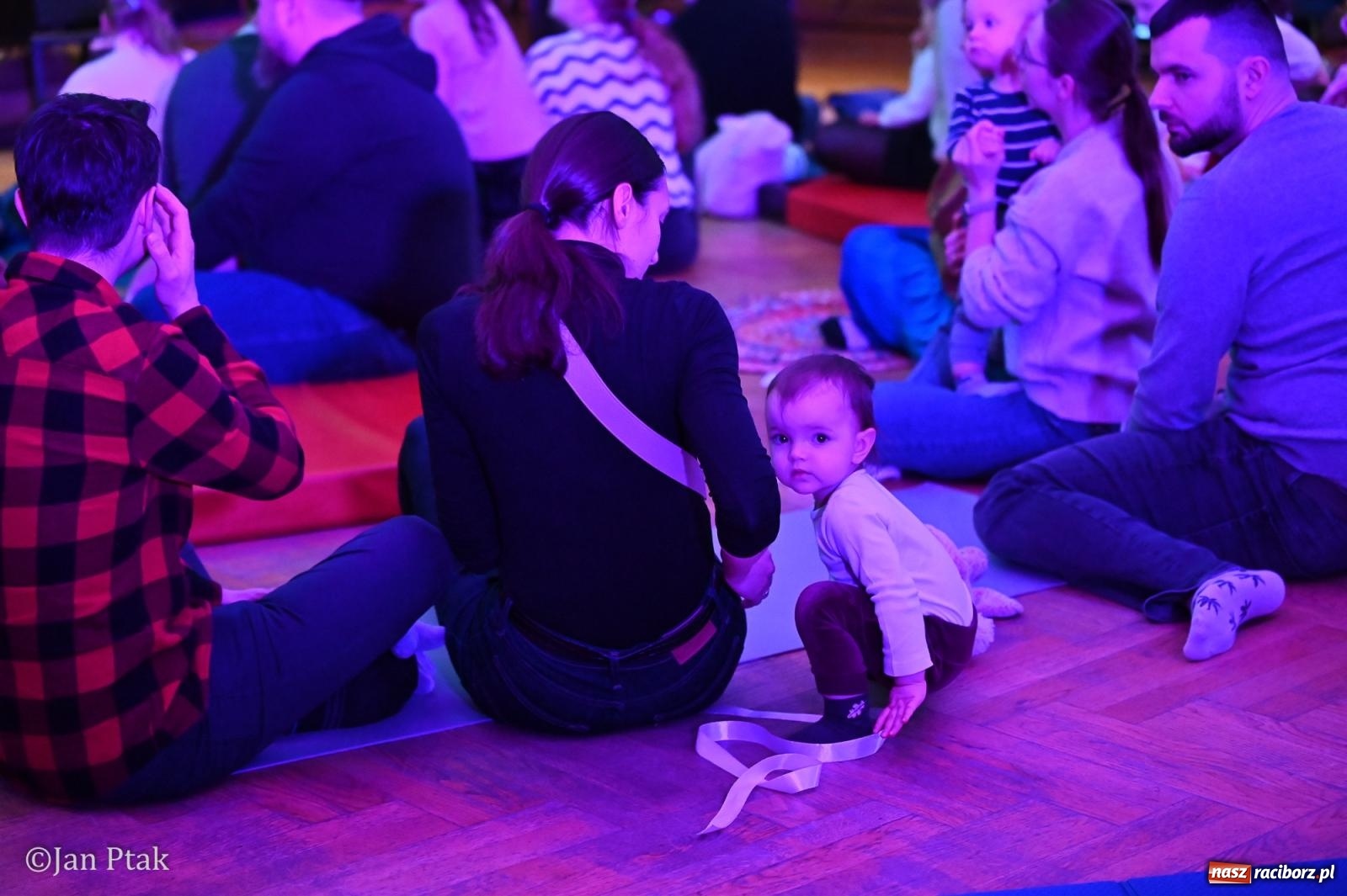 Zdjęcie w galerii na portalu naszraciborz.pl: Złota rybka porwała maluchy w krainę dźwięku [FOTO i WIDEO] wiadomości z regionu