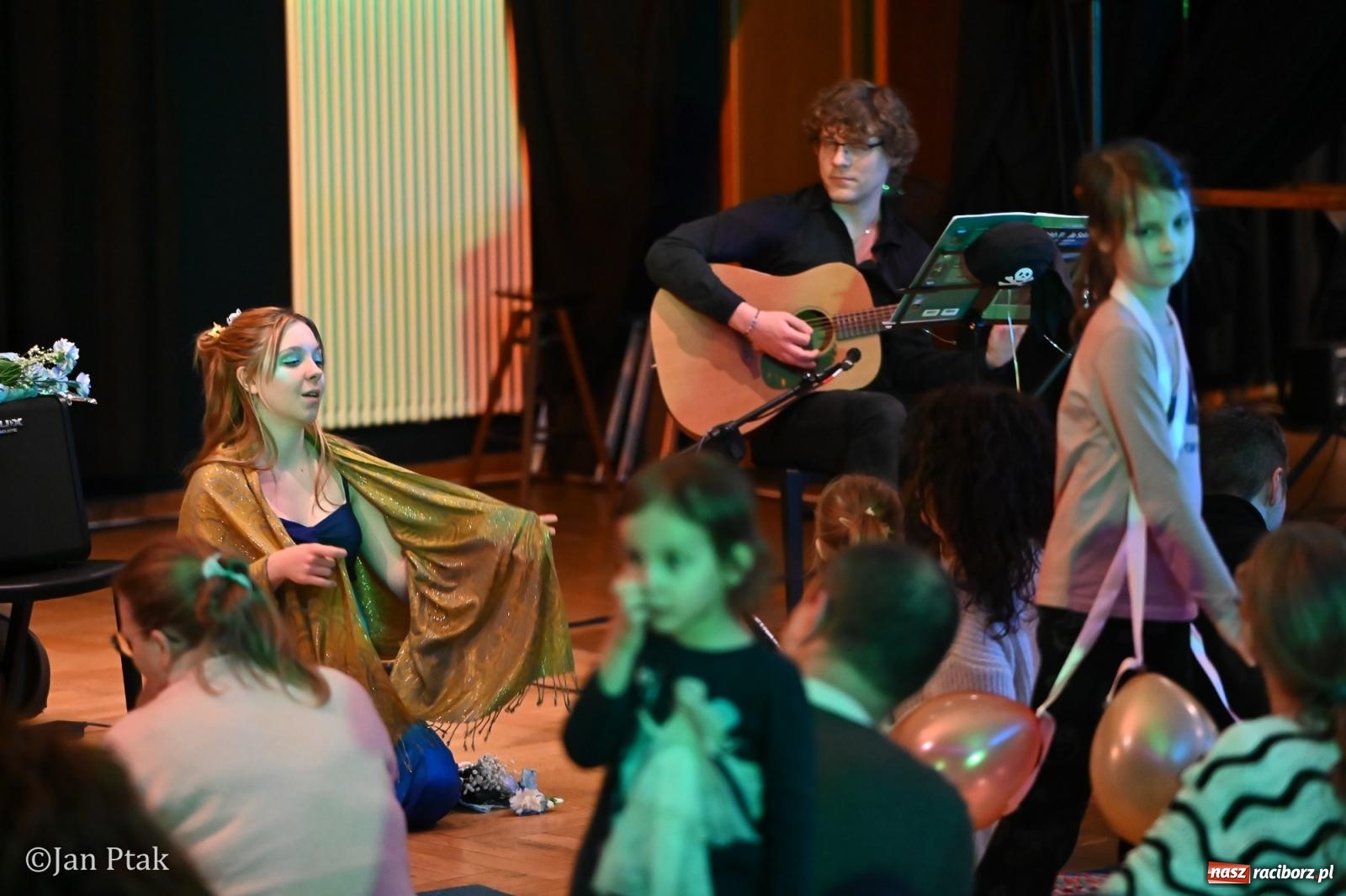 Zdjęcie w galerii na portalu naszraciborz.pl: Złota rybka porwała maluchy w krainę dźwięku [FOTO i WIDEO] wiadomości z regionu