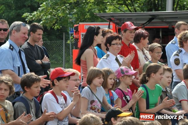 Zdjęcie w galerii na portalu naszraciborz.pl: Funkcjonariusze ŚOSG uczestniczyli w Dniu Dziecka wiadomości z regionu