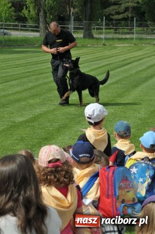 Zdjęcie w galerii na portalu naszraciborz.pl: Funkcjonariusze ŚOSG uczestniczyli w Dniu Dziecka wiadomości z regionu