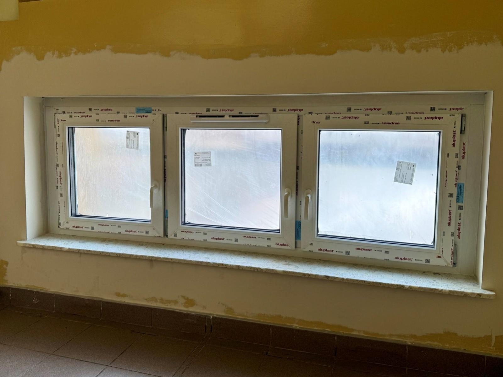 Zdjęcie w galerii na portalu naszraciborz.pl: Remont SP 18 w Raciborzu nabiera tempa. Postępy prac coraz bardziej widoczne wiadomości z regionu