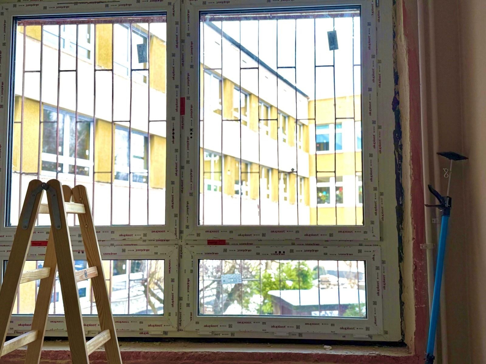 Zdjęcie w galerii na portalu naszraciborz.pl: Remont SP 18 w Raciborzu nabiera tempa. Postępy prac coraz bardziej widoczne wiadomości z regionu