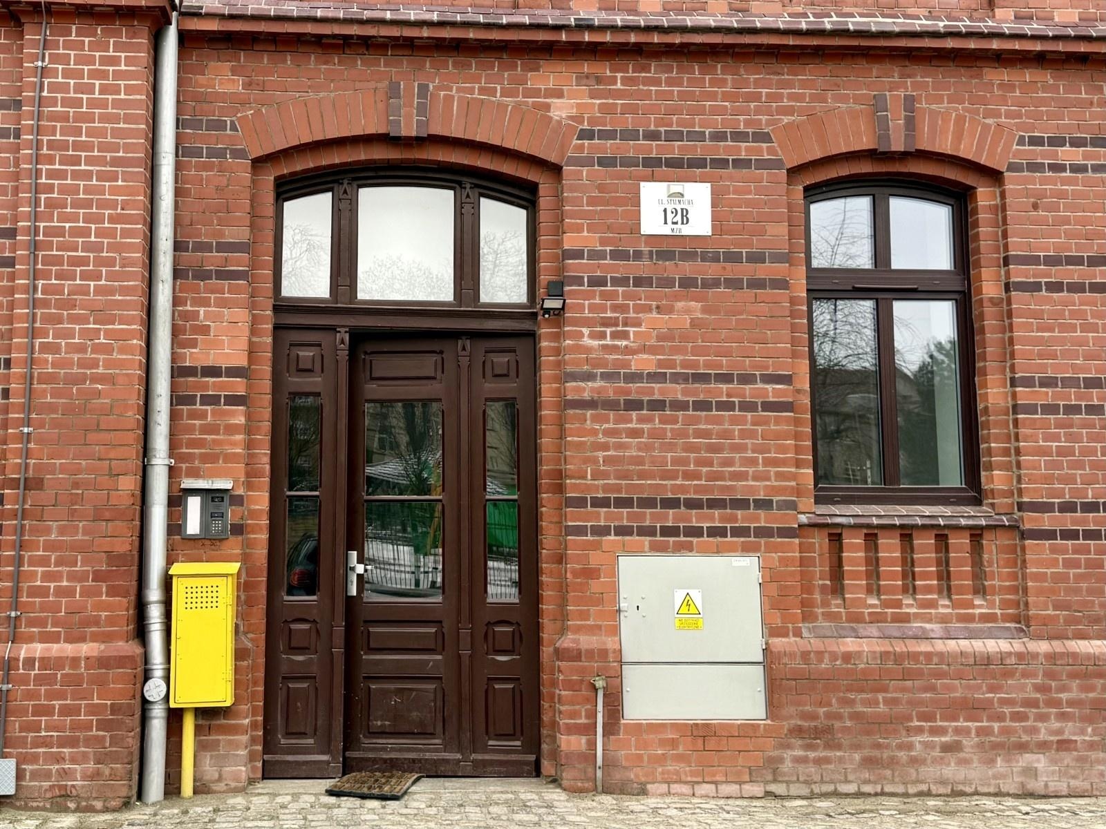 Zdjęcie w galerii na portalu naszraciborz.pl: Zamieszkaj i pracuj w Raciborzu – mieszkanie przy Końcu świata czeka na absolwenta wiadomości z regionu