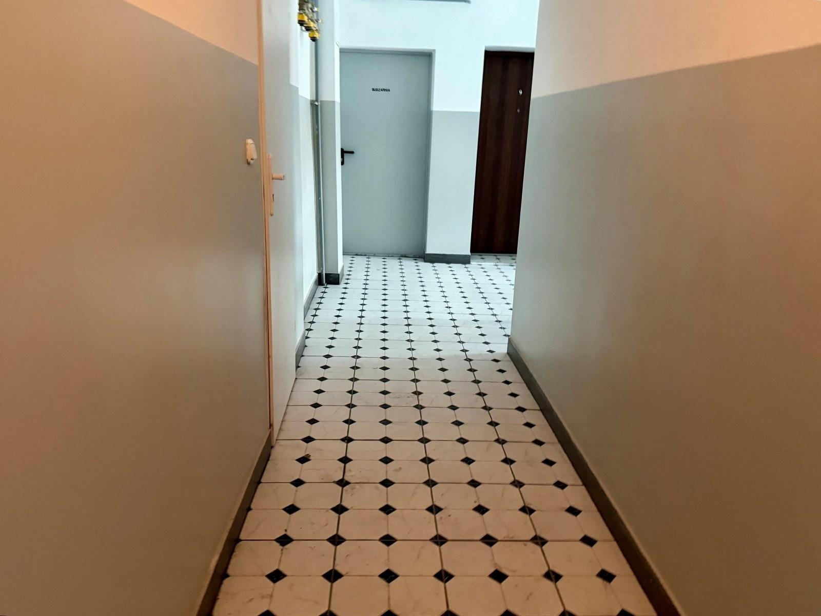 Zdjęcie w galerii na portalu naszraciborz.pl: Zamieszkaj i pracuj w Raciborzu – mieszkanie przy Końcu świata czeka na absolwenta wiadomości z regionu