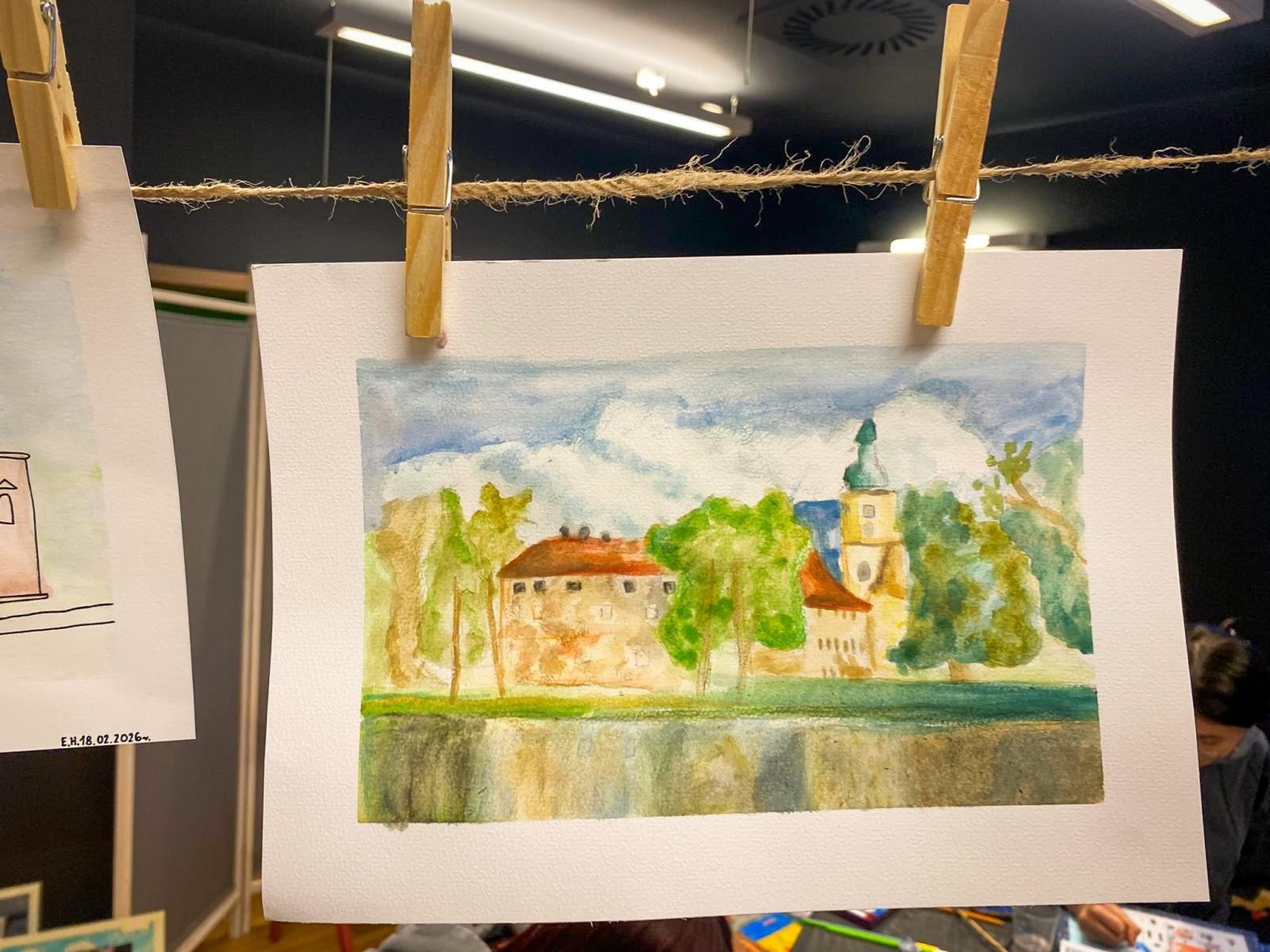 Zdjęcie w galerii na portalu naszraciborz.pl: Art Camp na Zamku Piastowskim: Młodzi twórcy malują historię i przyszłość zabytków wiadomości z regionu