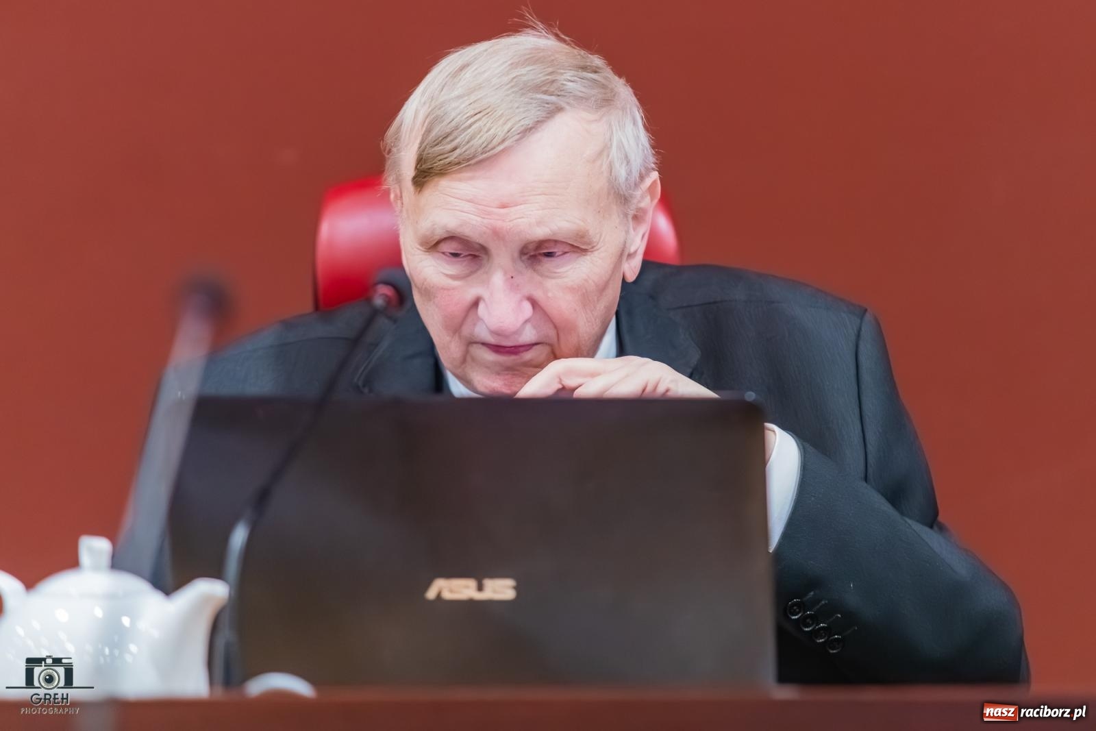 Zdjęcie w galerii na portalu naszraciborz.pl: Od gumowych mat po behawiorystę. Racibórz inwestuje w komfort zwierząt wiadomości z regionu