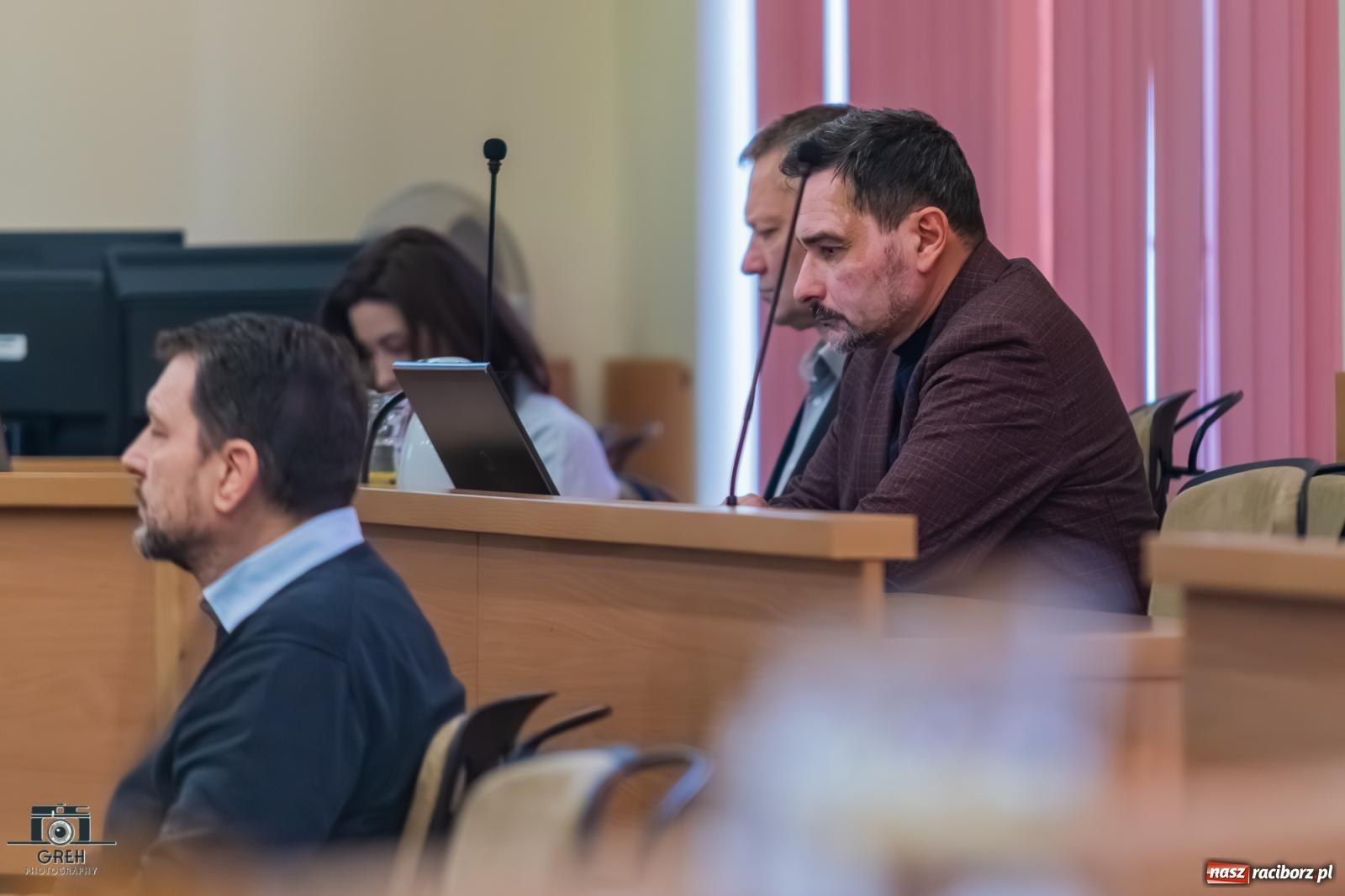 Zdjęcie w galerii na portalu naszraciborz.pl: Od gumowych mat po behawiorystę. Racibórz inwestuje w komfort zwierząt wiadomości z regionu