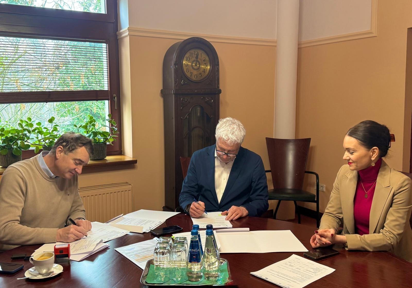 Zdjęcie w galerii na portalu naszraciborz.pl: Rozpoczyna się budowa Krajowej Trasy Rowerowej nr 3 Rudnik–Racibórz–Krzyżanowice wiadomości z regionu