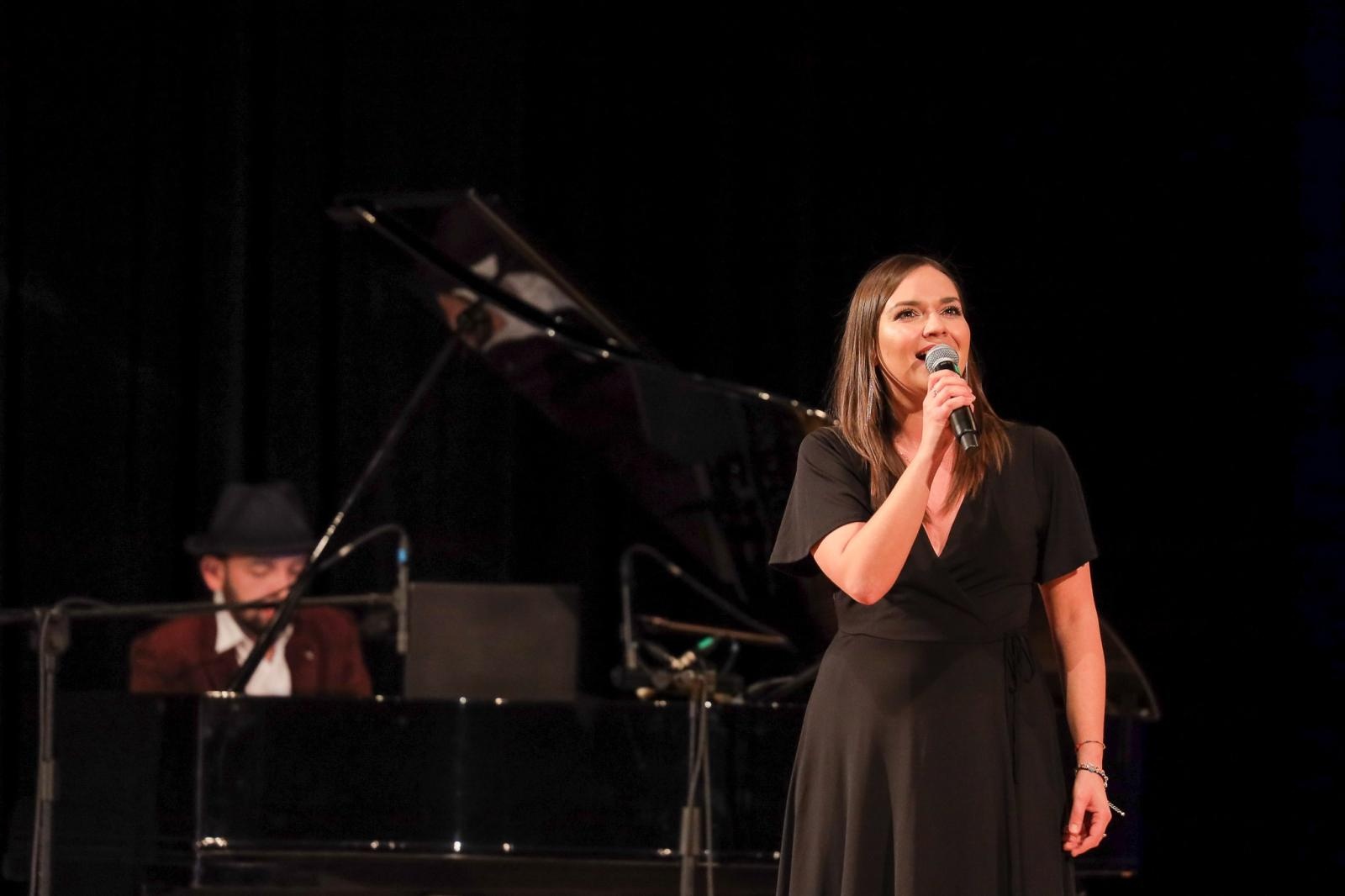 Zdjęcie w galerii na portalu naszraciborz.pl: Zielono Mi... Ocalić od Zapomnienia na scenie RCK wiadomości z regionu