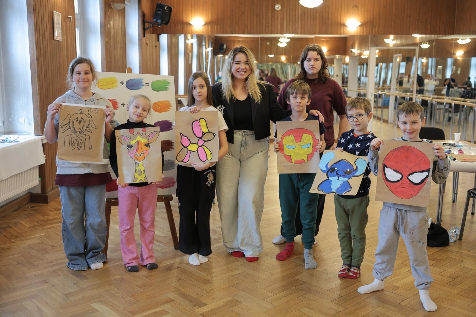 Zdjęcie w galerii na portalu naszraciborz.pl: Kreatywne warsztaty z RCK w ramach akcji Zima w Mieście wiadomości z regionu