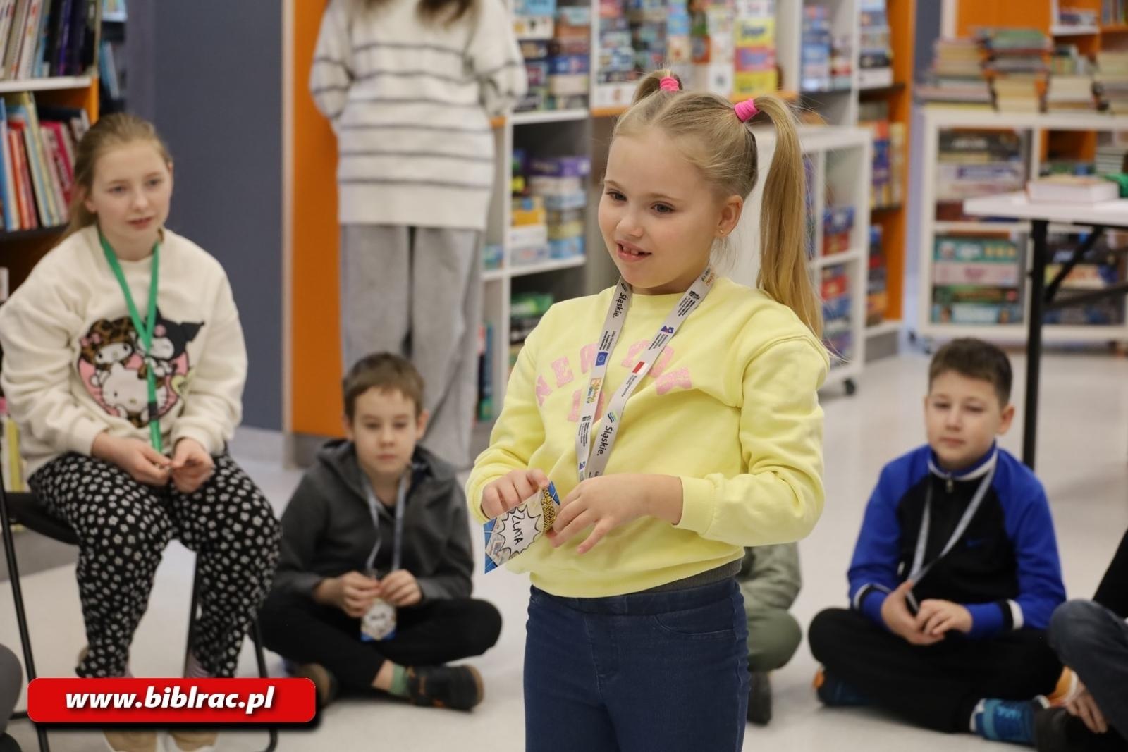 Zdjęcie w galerii na portalu naszraciborz.pl: Komiksowe Ferie z Biblioteką na półmetku wiadomości z regionu