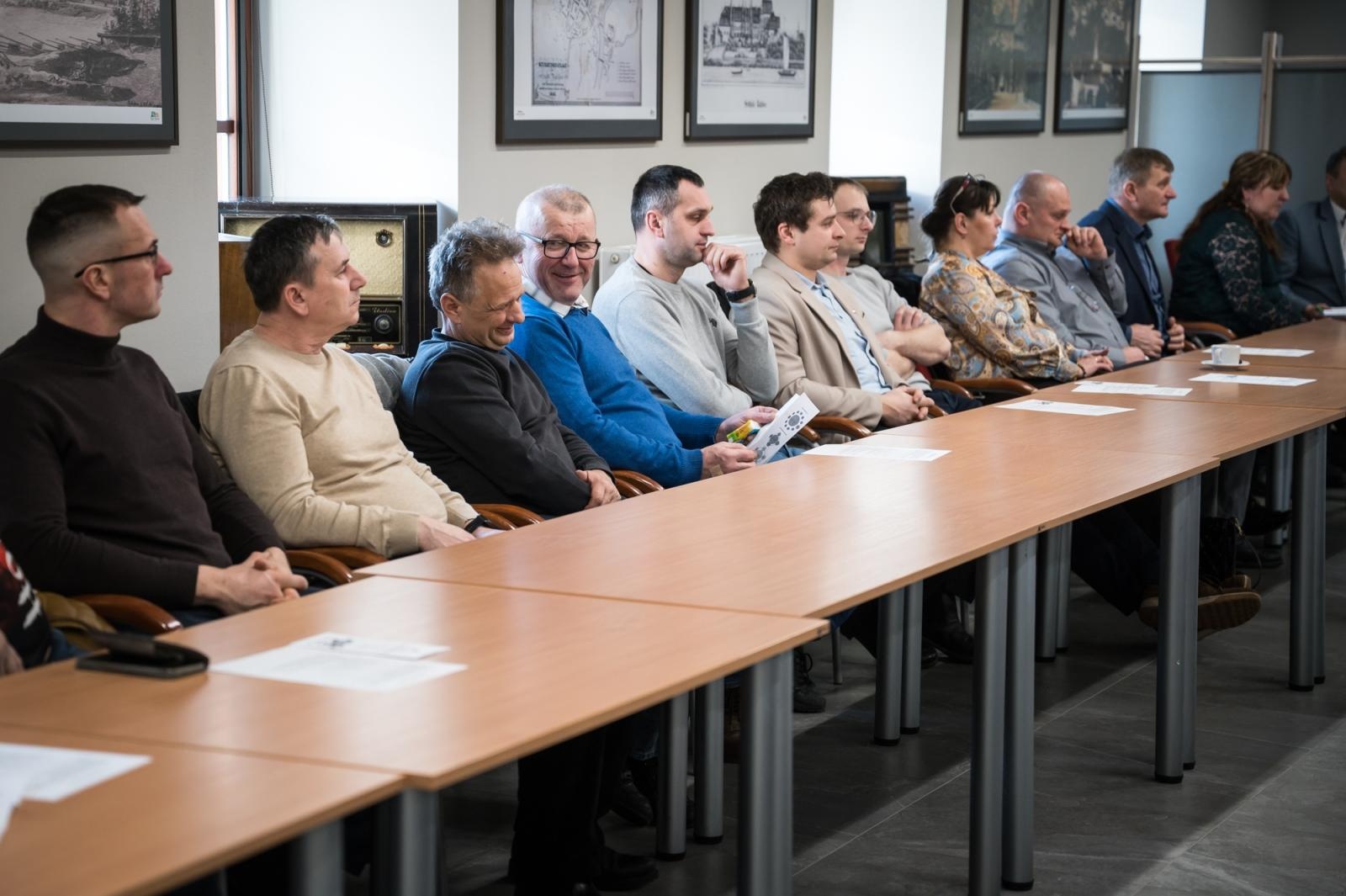 Zdjęcie w galerii na portalu naszraciborz.pl: Rolnicy z powiatu raciborskiego poznawali KSeF na Zamku Piastowskim wiadomości z regionu