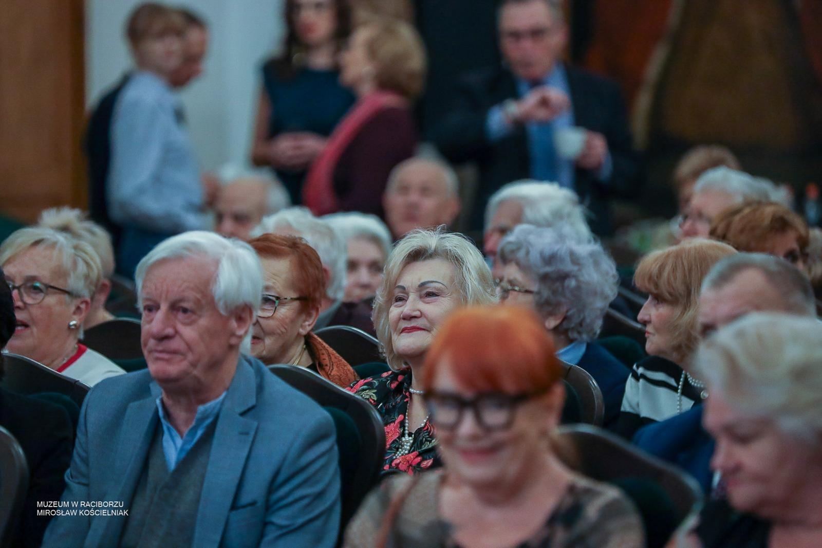 Zdjęcie w galerii na portalu naszraciborz.pl: Benefis Zbigniewa Woźniaka w raciborskim Muzeum wiadomości z regionu