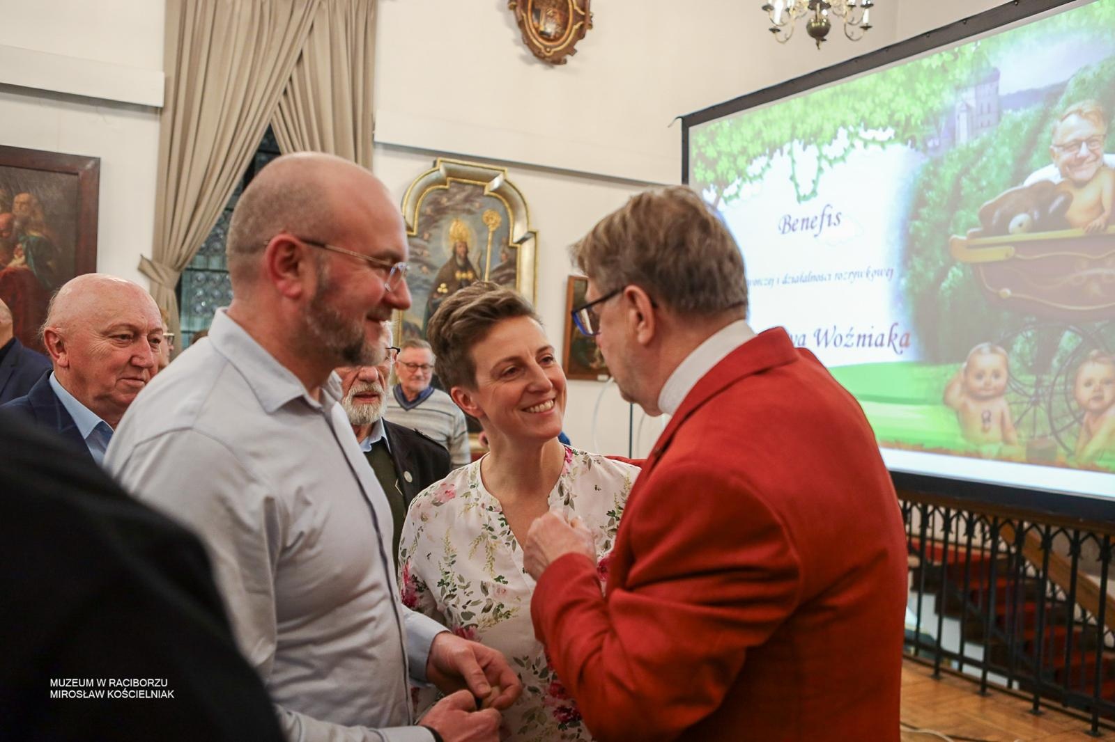Zdjęcie w galerii na portalu naszraciborz.pl: Benefis Zbigniewa Woźniaka w raciborskim Muzeum wiadomości z regionu