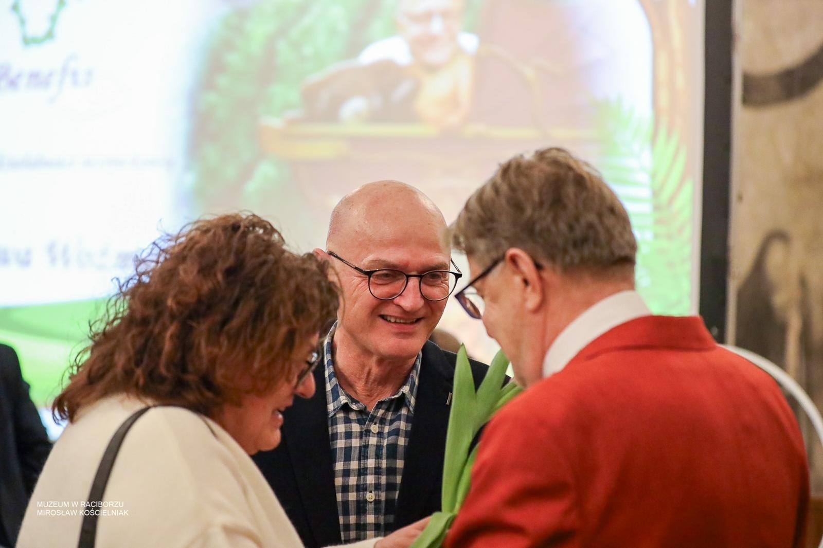 Zdjęcie w galerii na portalu naszraciborz.pl: Benefis Zbigniewa Woźniaka w raciborskim Muzeum wiadomości z regionu