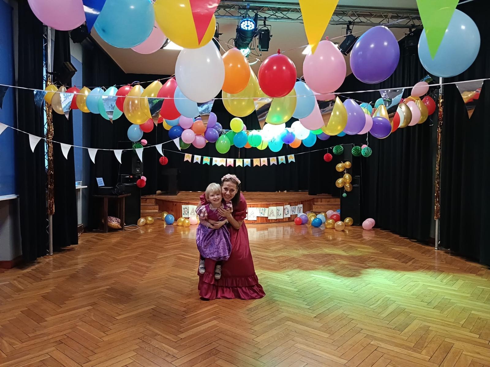 Zdjęcie w galerii na portalu naszraciborz.pl: Mali Odkrywcy Sztuki zakończyli karnawał balem przebierańców wiadomości z regionu