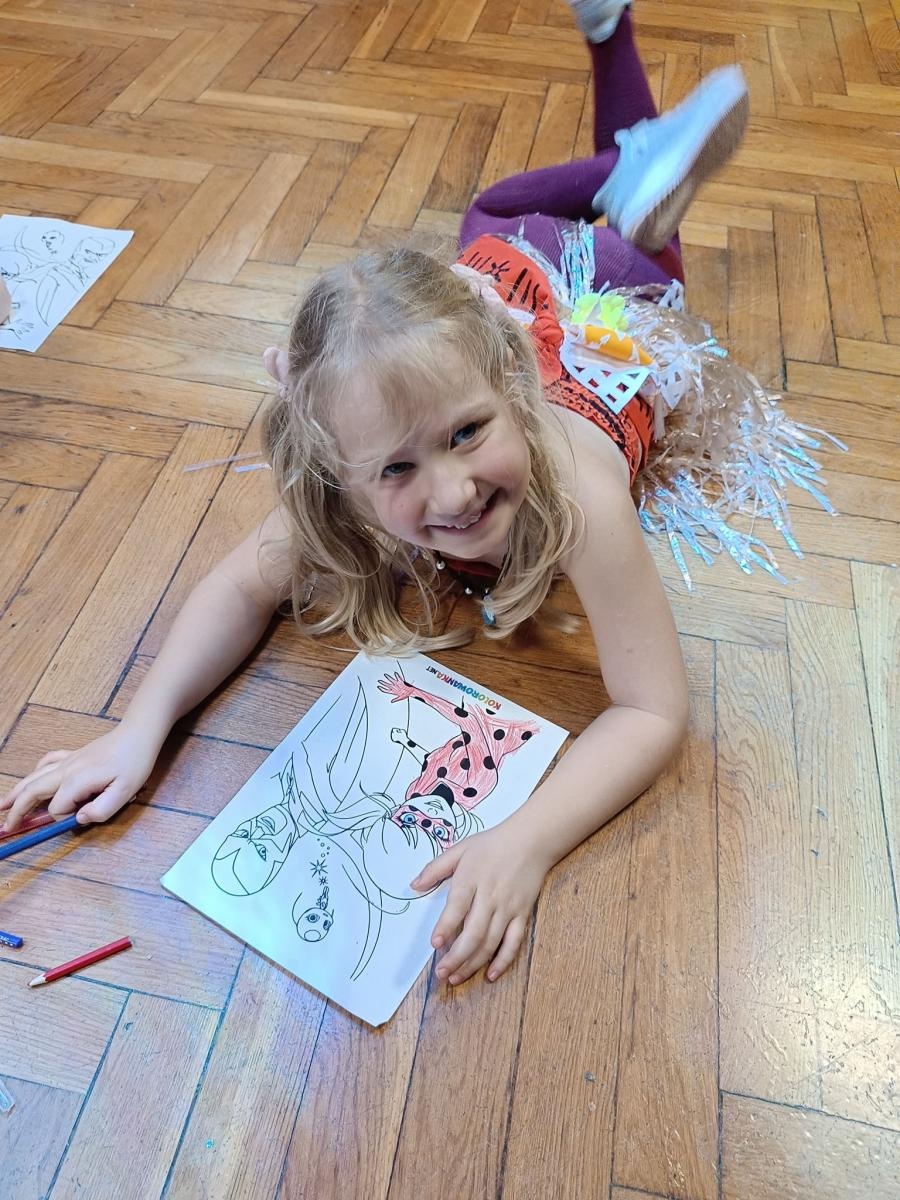 Zdjęcie w galerii na portalu naszraciborz.pl: Mali Odkrywcy Sztuki zakończyli karnawał balem przebierańców wiadomości z regionu