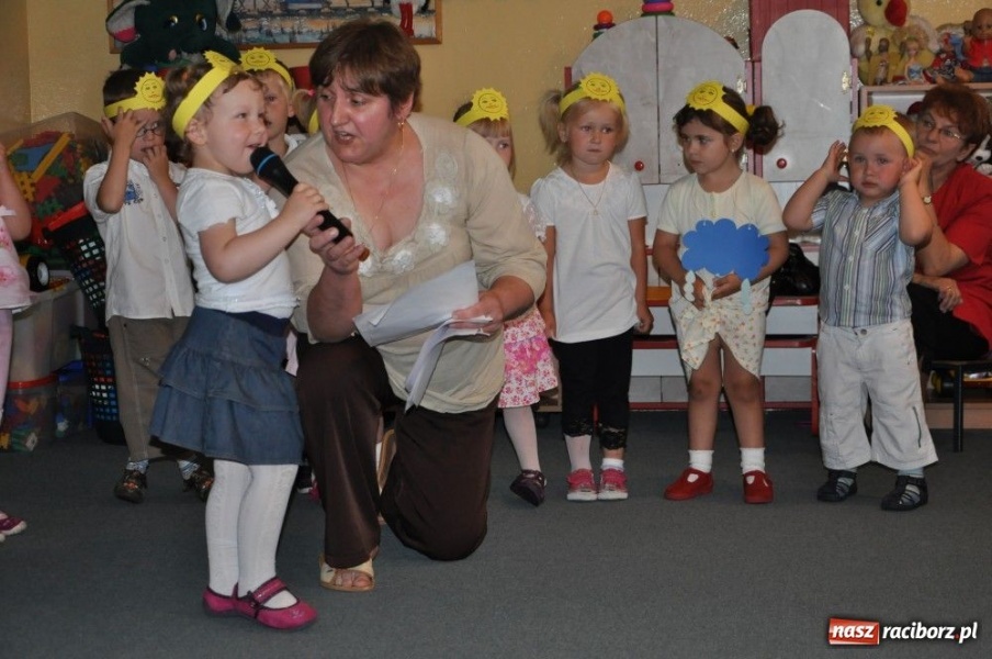 Zdjęcie w galerii na portalu naszraciborz.pl: Świętują Dzień Ojca i Matki wiadomości z regionu