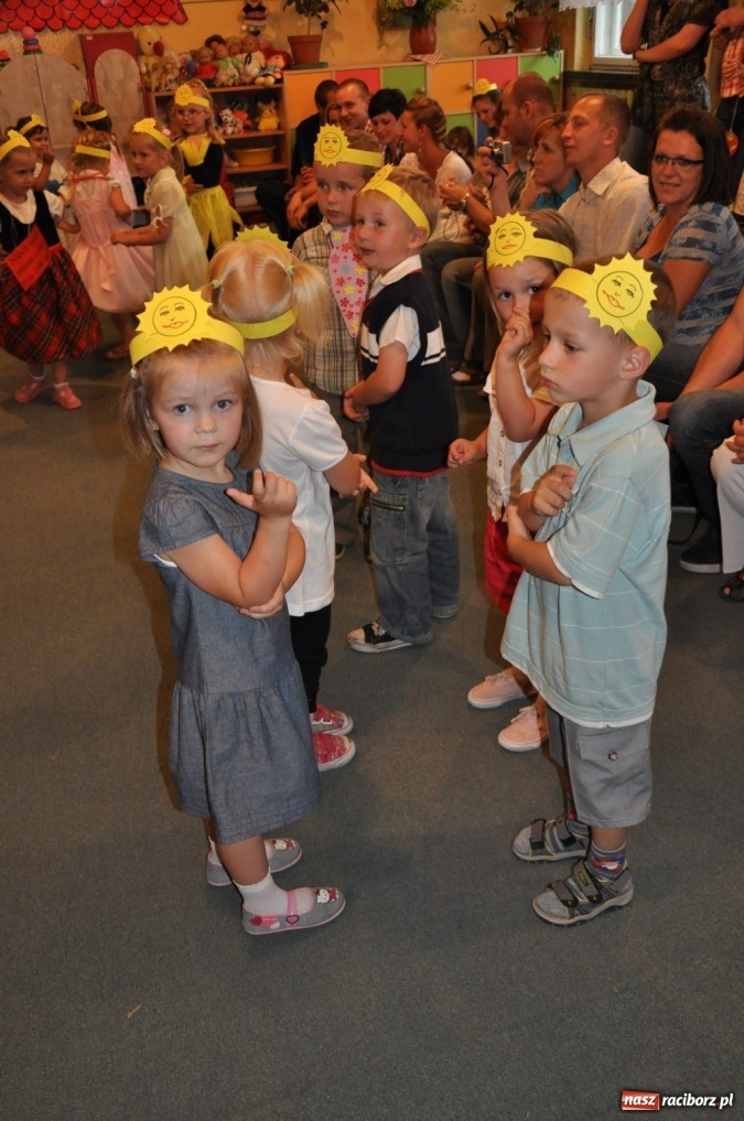 Zdjęcie w galerii na portalu naszraciborz.pl: Świętują Dzień Ojca i Matki wiadomości z regionu