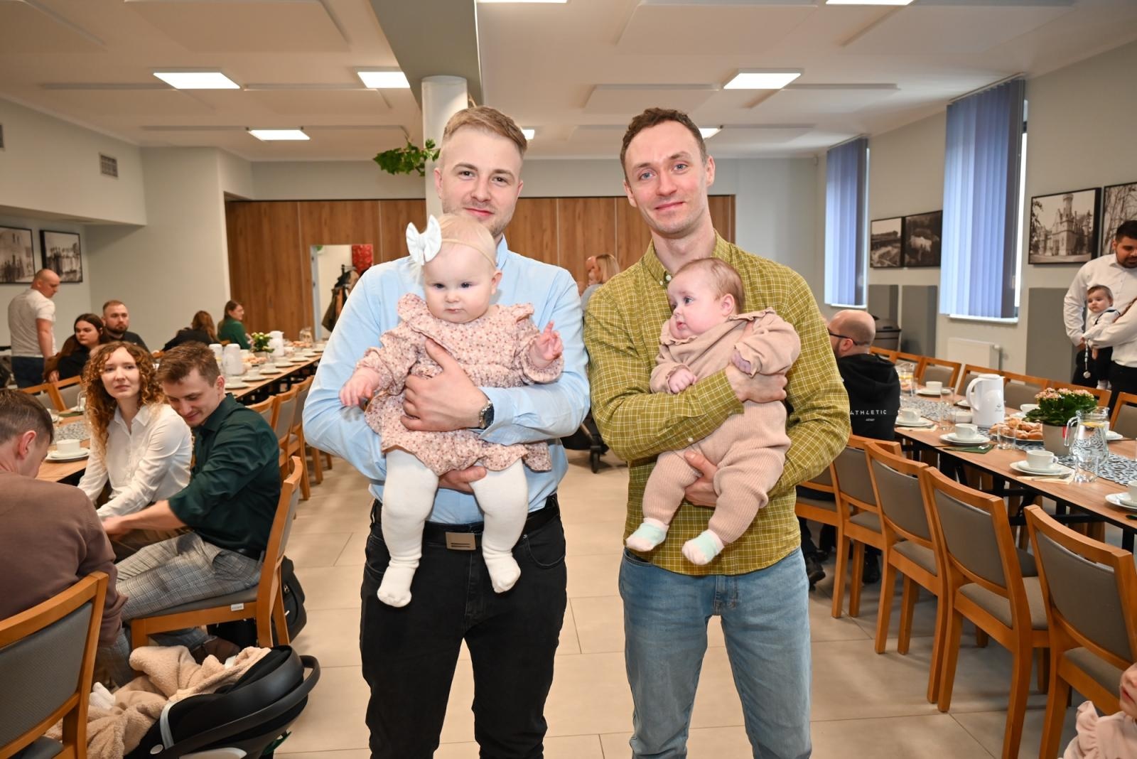 Zdjęcie w galerii na portalu naszraciborz.pl: Przywitanie najmłodszych mieszkańców gminy Krzyżanowice wiadomości z regionu