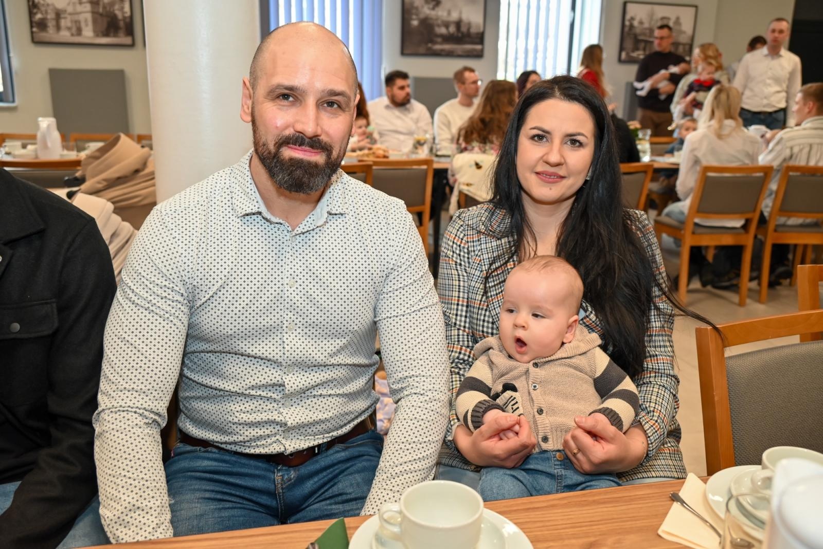 Zdjęcie w galerii na portalu naszraciborz.pl: Przywitanie najmłodszych mieszkańców gminy Krzyżanowice wiadomości z regionu